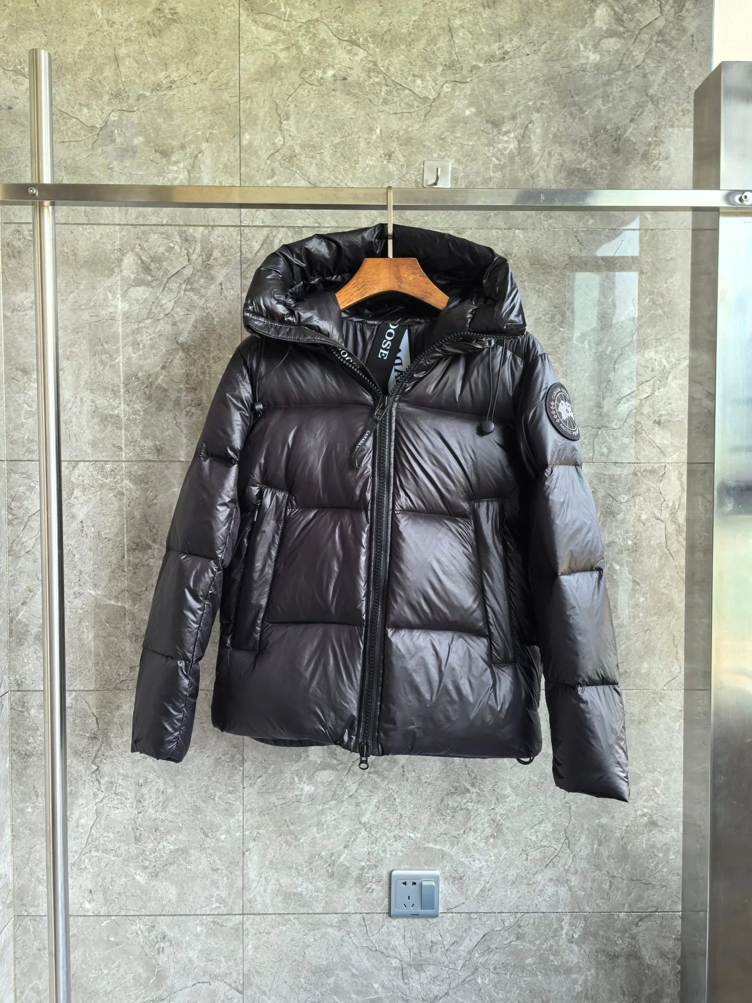 Куртки И Пуховики Женские Canada Goose 18927761