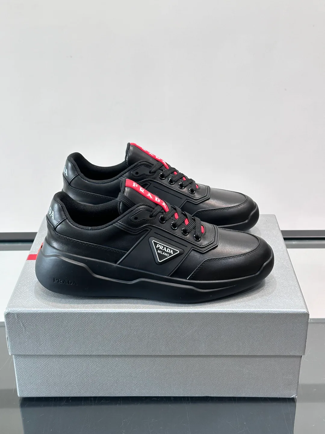 Кроссовки Мужские Prada 11533563