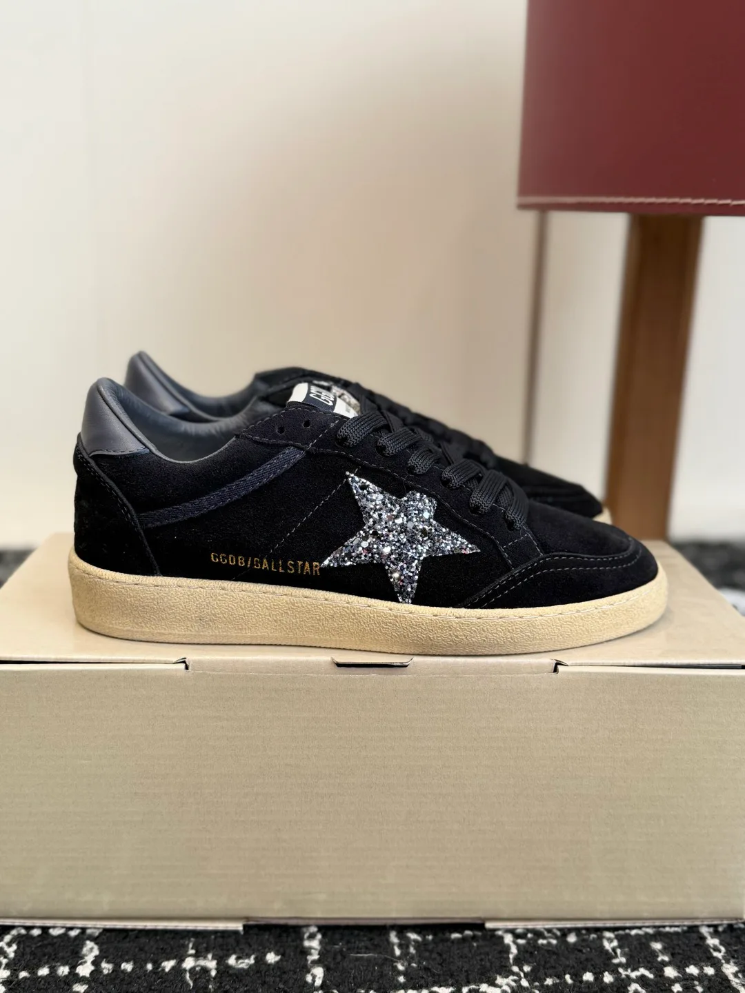 Кроссовки Женские Golden Goose 18305928