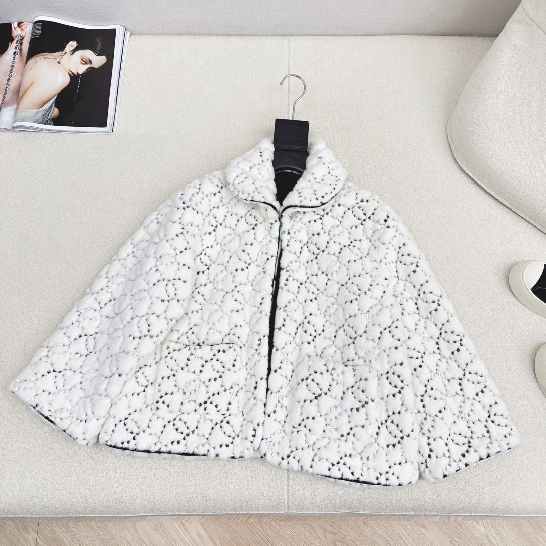 Куртки И Пуховики Женские Chanel 390542