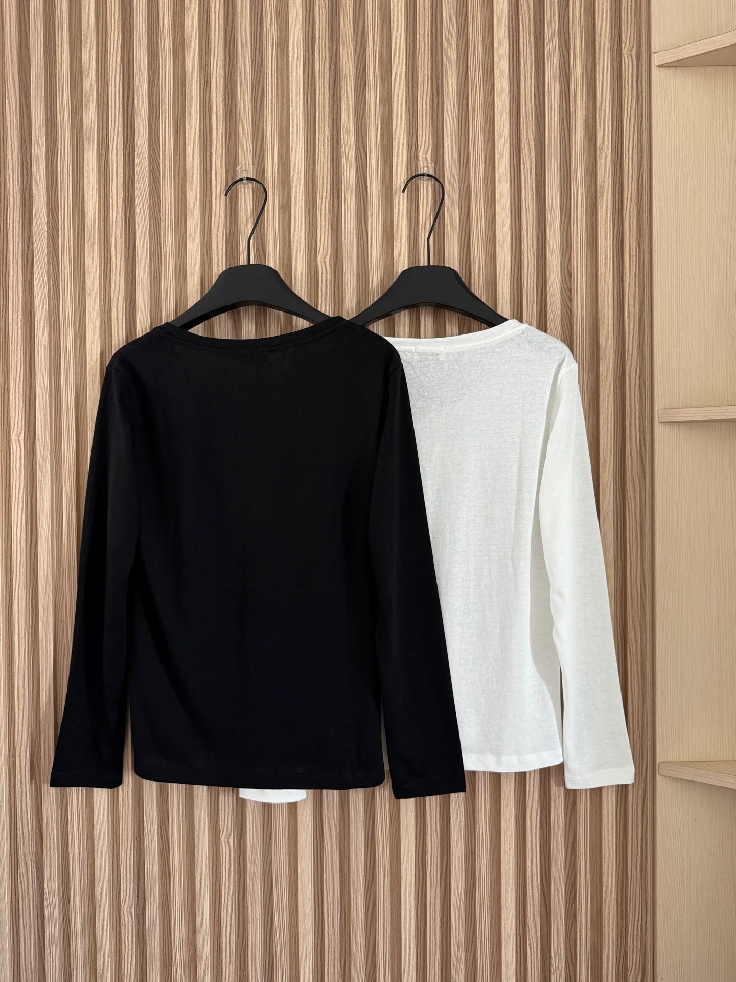 Футболки Женские Saint Laurent 17995053