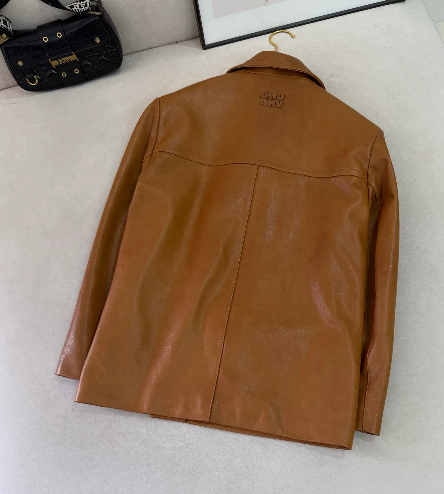 Кожаные Куртки И Дублёнки Женские Miu Miu 18612321