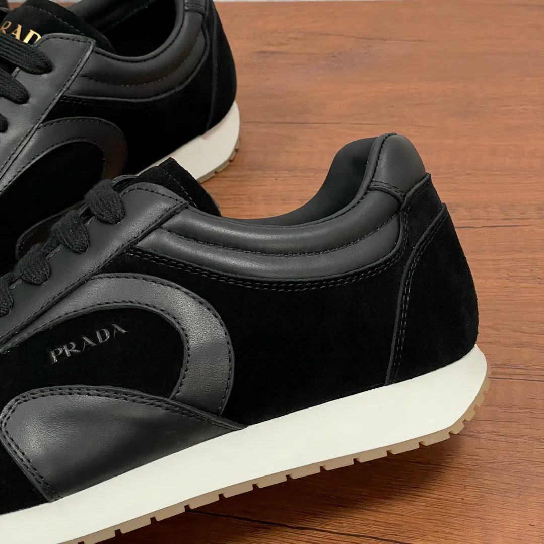 Кроссовки Мужские Prada 11426380