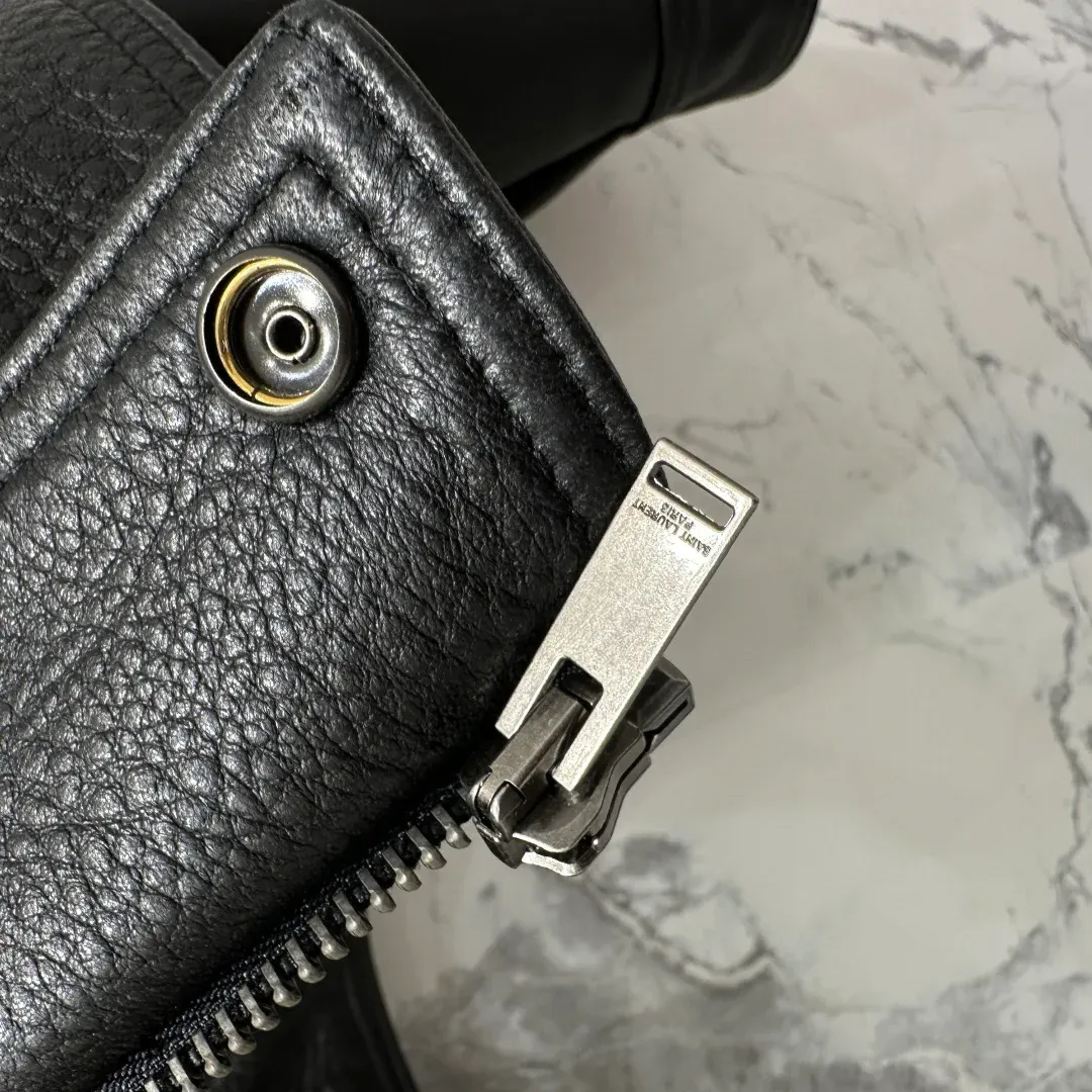 Кожаные Куртки И Дублёнки Женские Saint Laurent 4777766