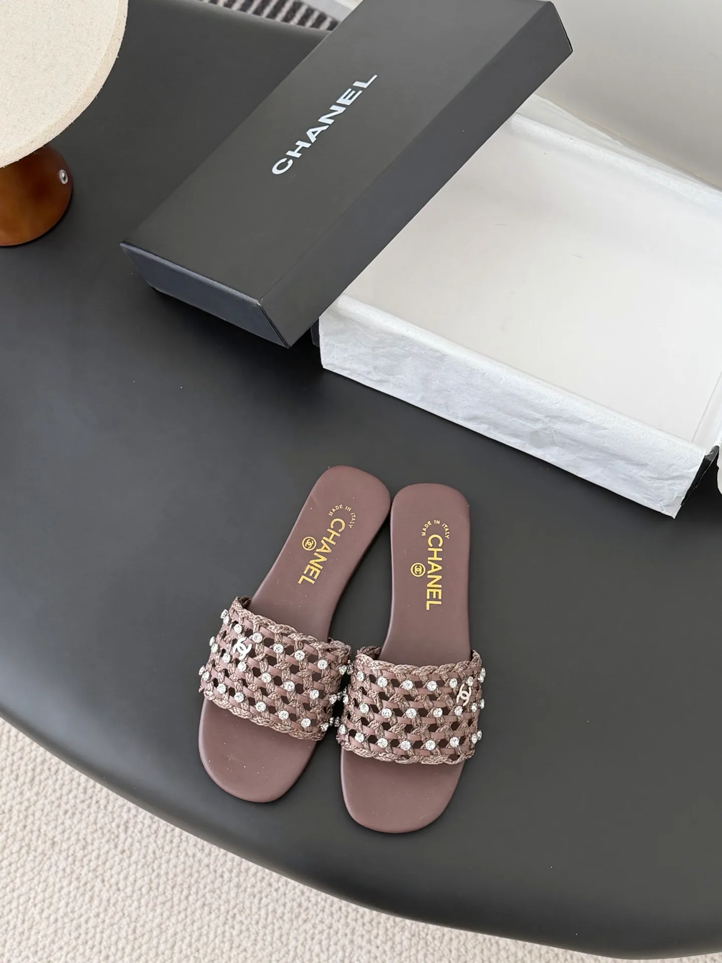 Шлепанцы Женские Chanel 10957688