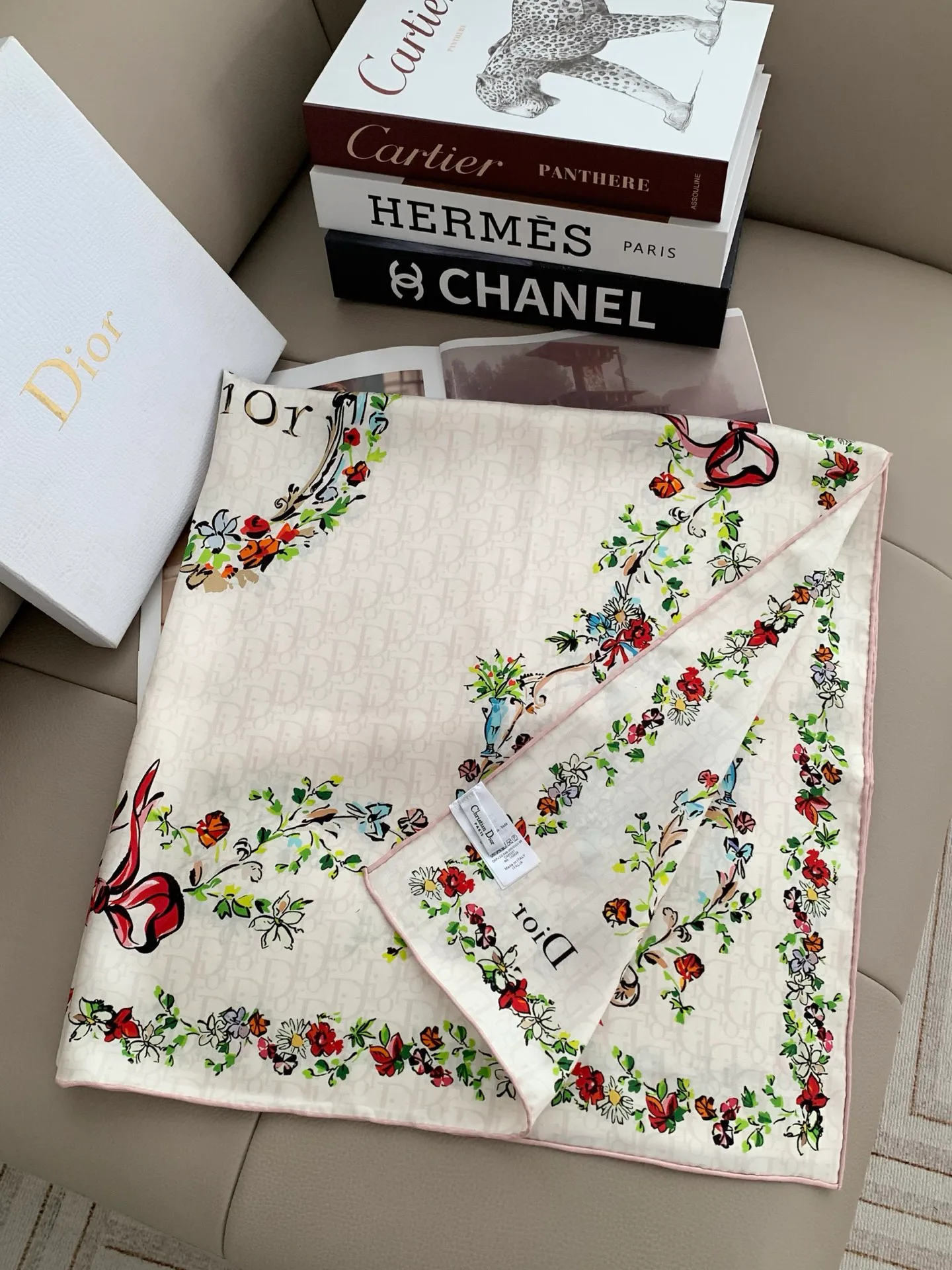 Платки Christian Dior 18675523