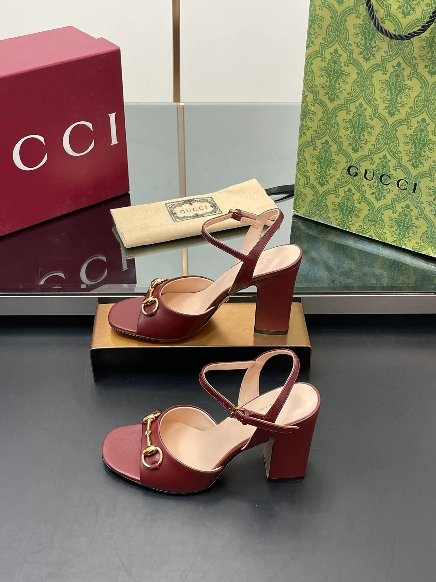 Босоножки Женские Gucci 22799