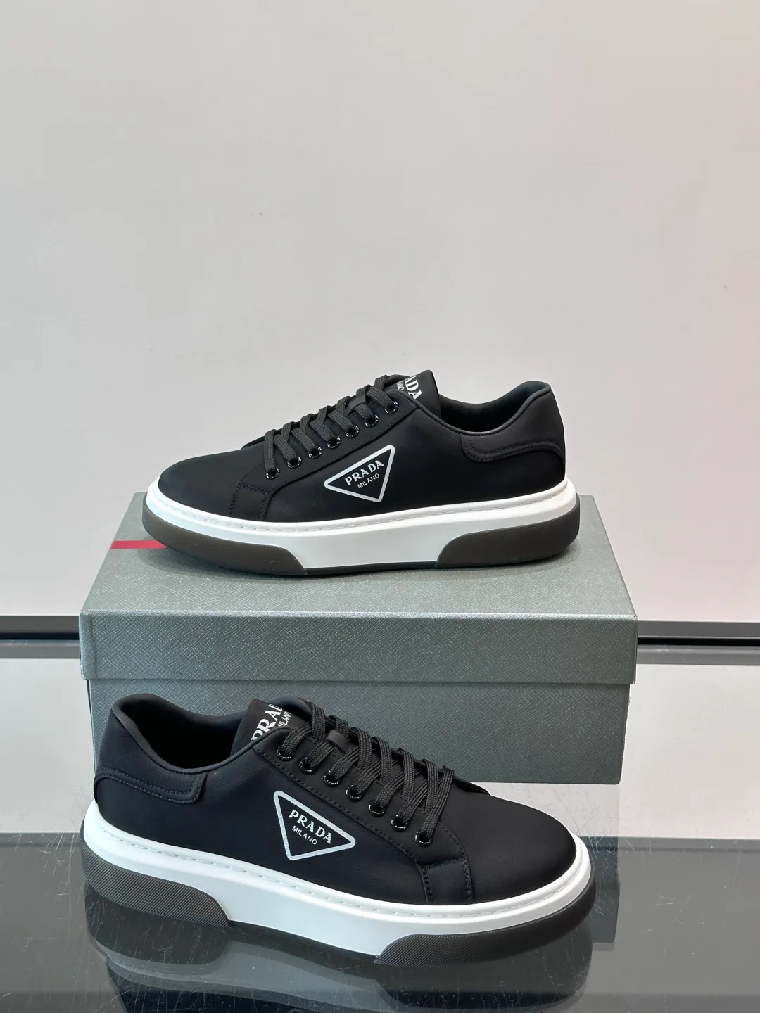 Кроссовки Мужские Prada 17913731