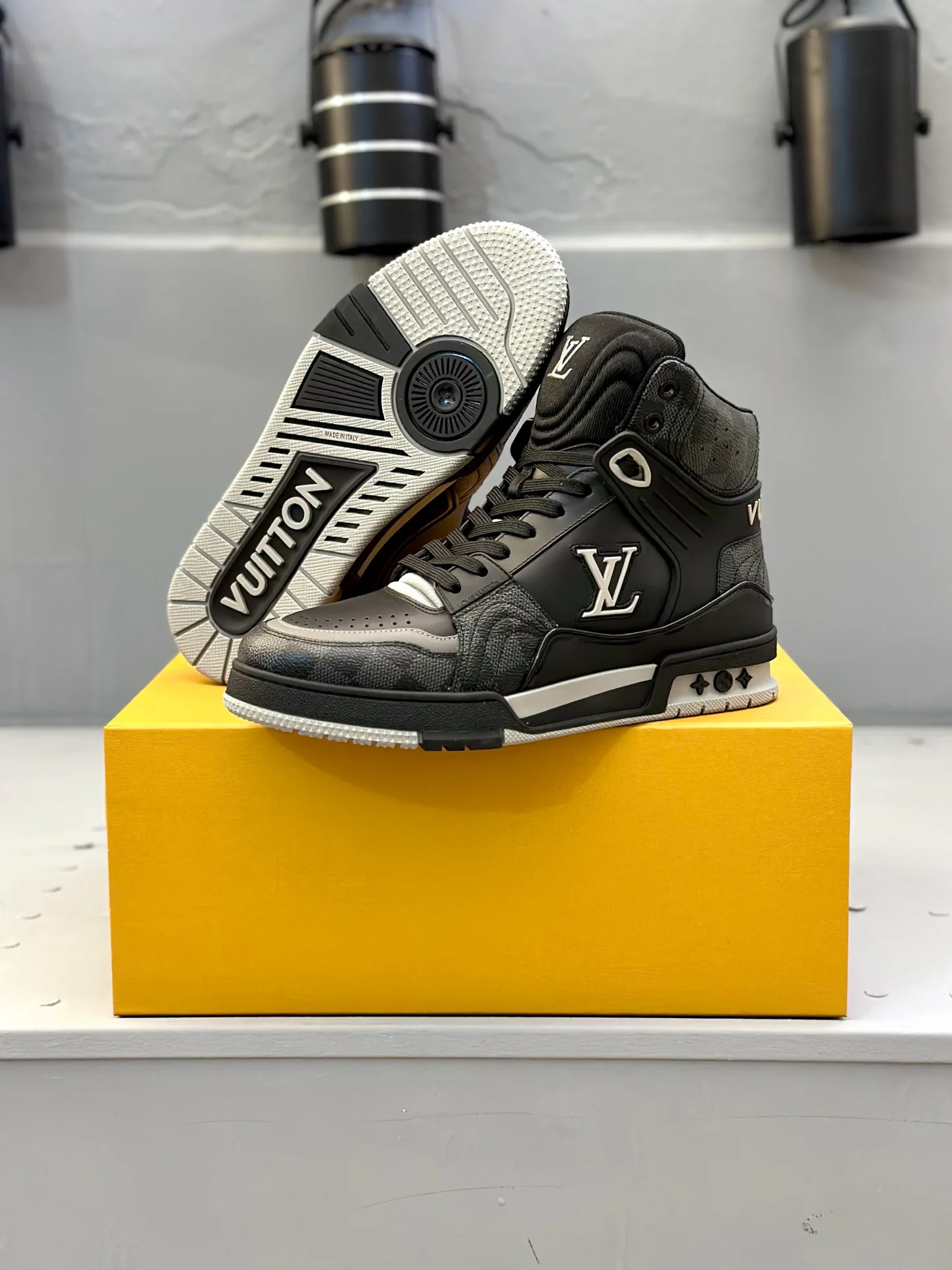 Кроссовки Мужские Louis Vuitton 930651