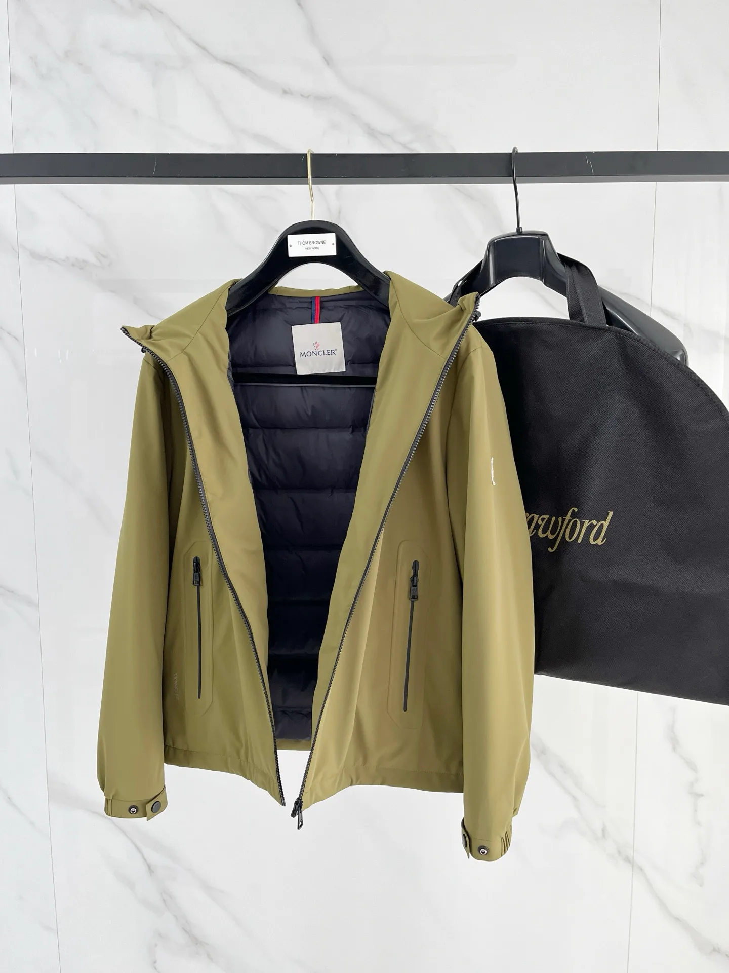 Куртки И Пуховики Мужские Moncler 1825982