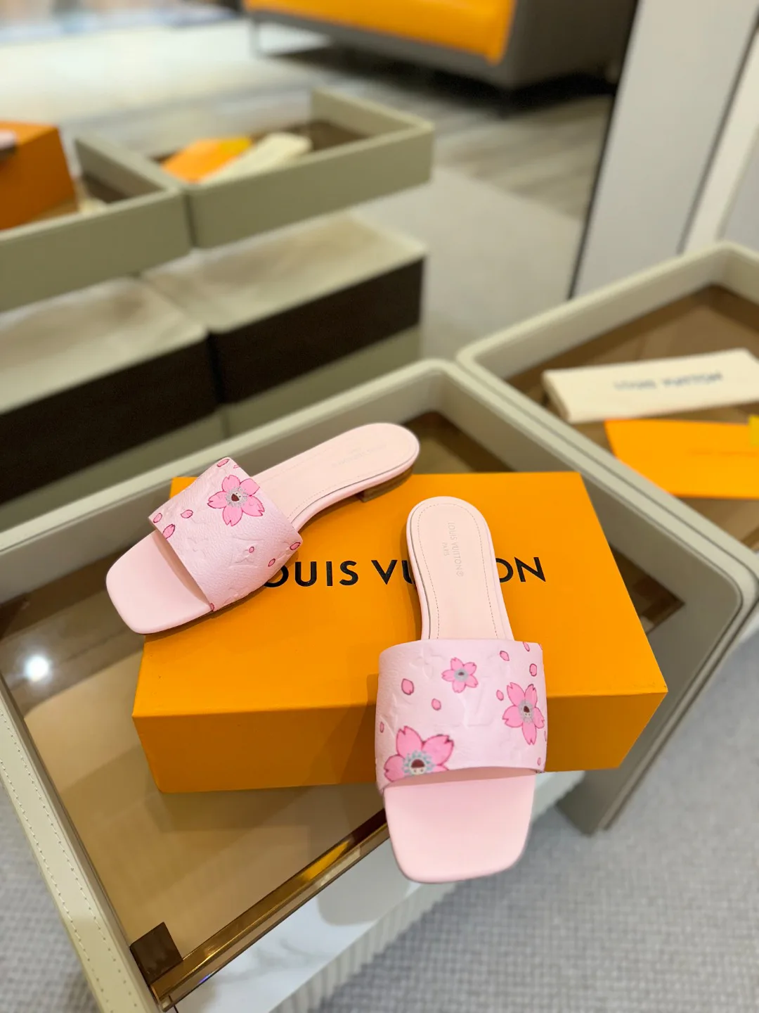Сандалии Женские Louis Vuitton 9865384