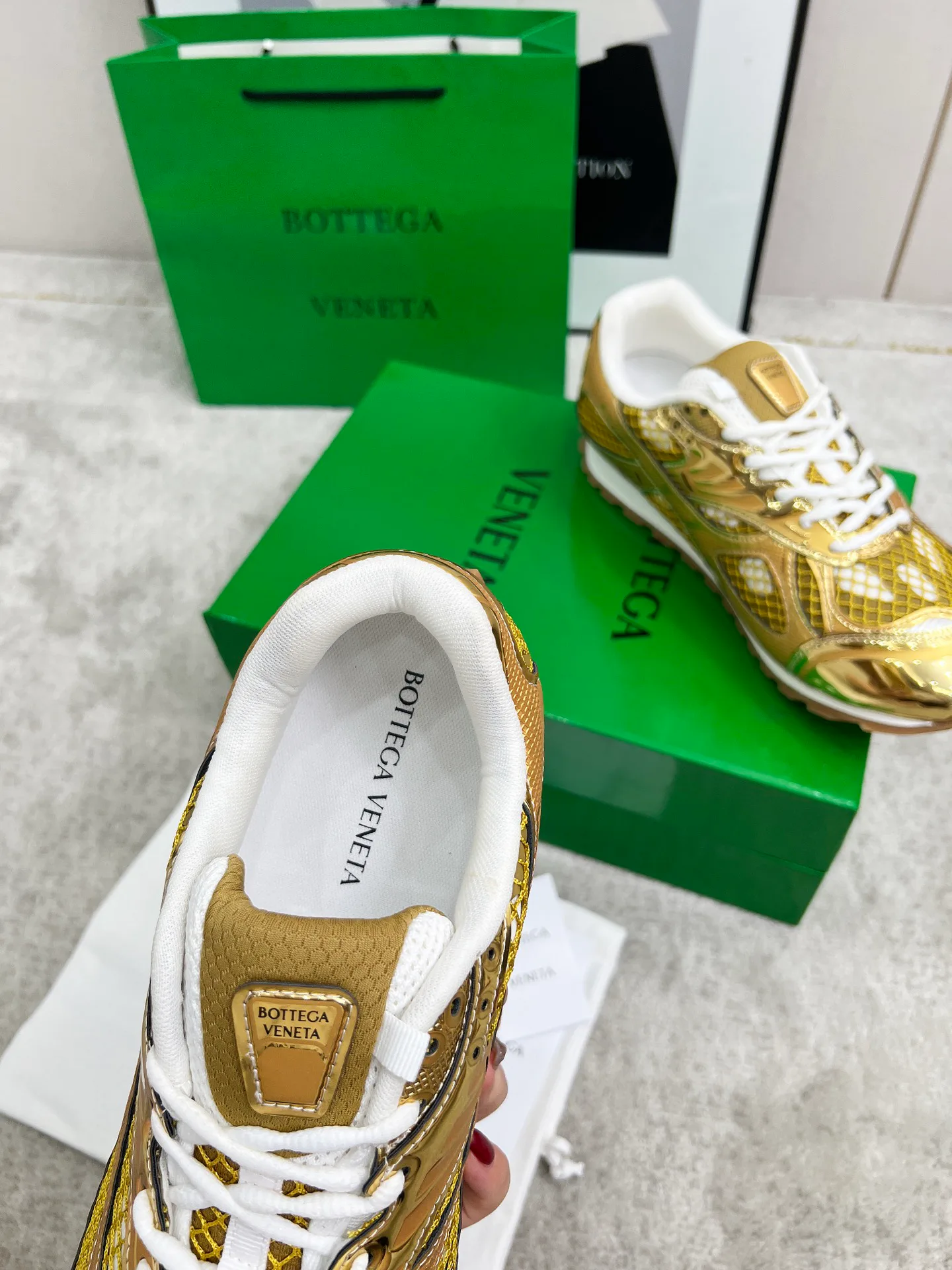 Кроссовки Женские Bottega Veneta 11679371