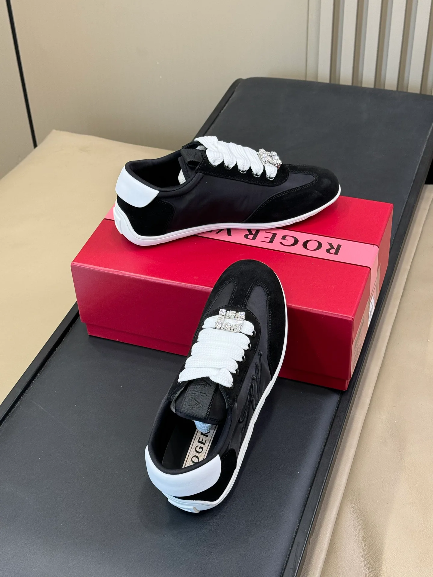 Кроссовки Женские Hermes 678482