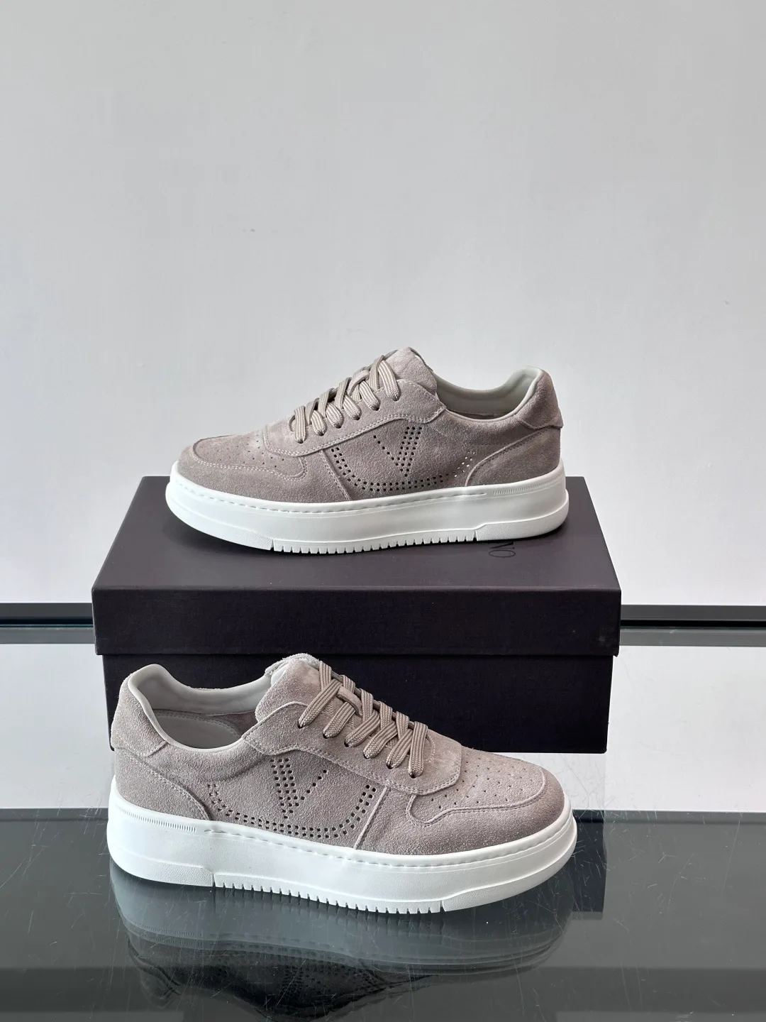 Кроссовки Мужские Valentino 13330541