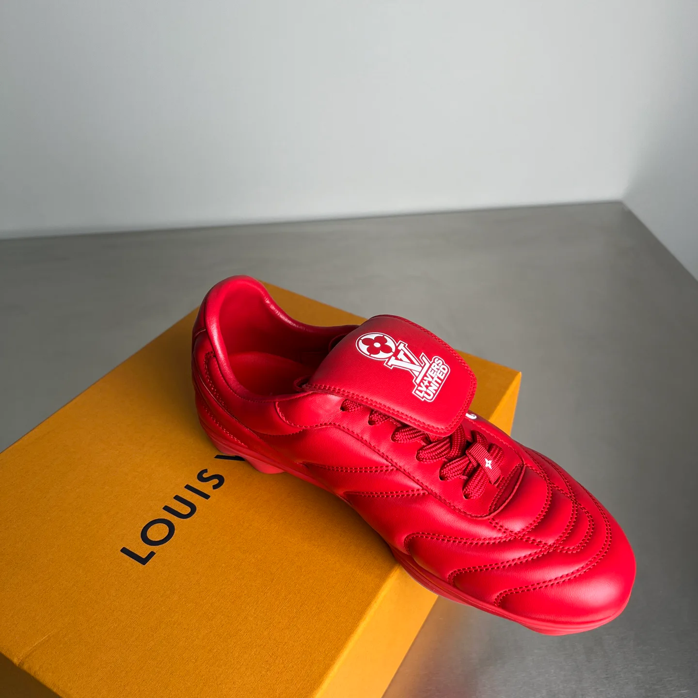 Кроссовки Женские Louis Vuitton 17859