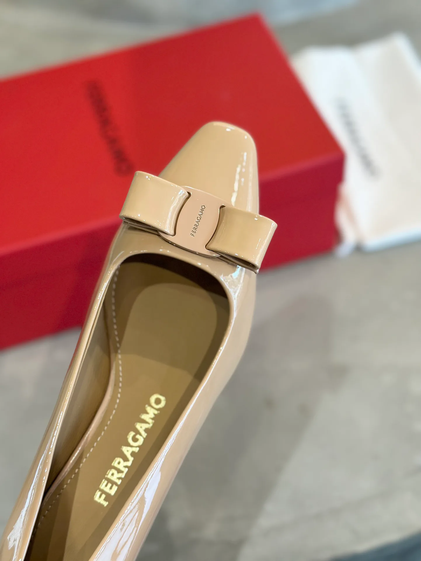 Туфли Женские Salvatore Ferragamo 11675549