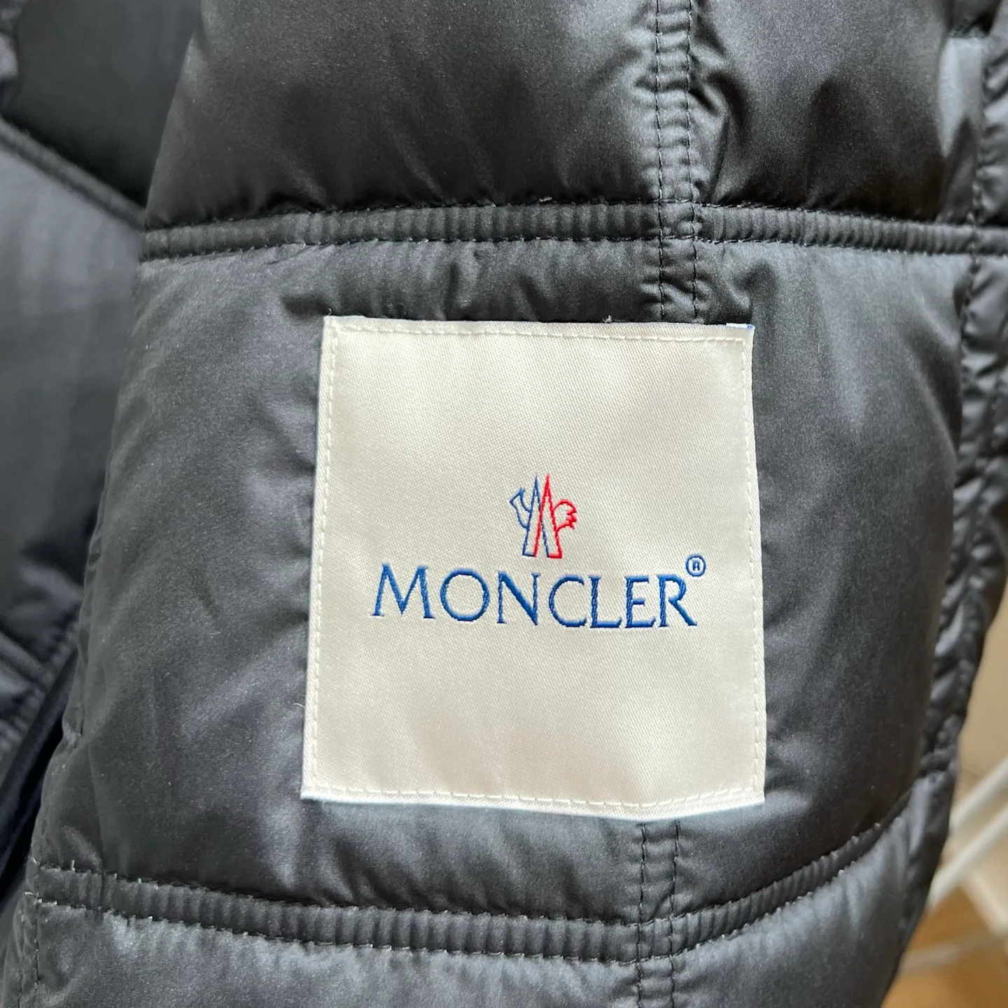 Куртки И Пуховики Женские Moncler 18036513