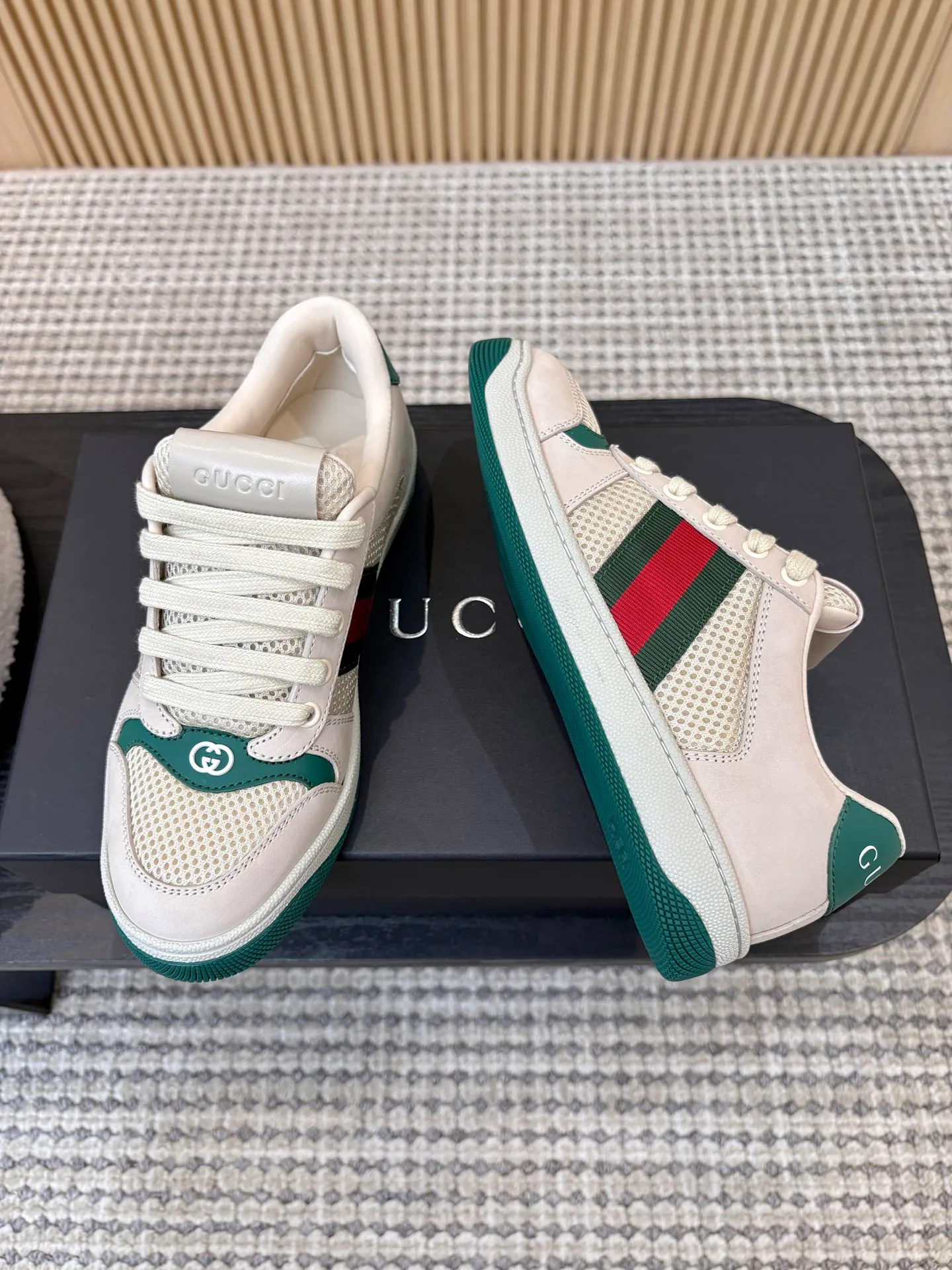 Кроссовки Женские Gucci 17451099