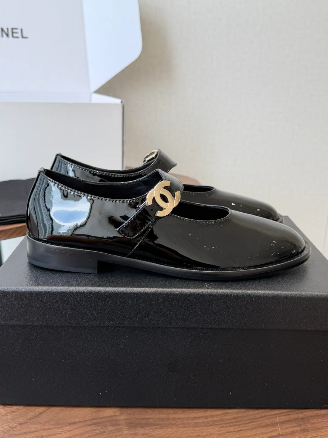 Туфли Женские Chanel 17364652