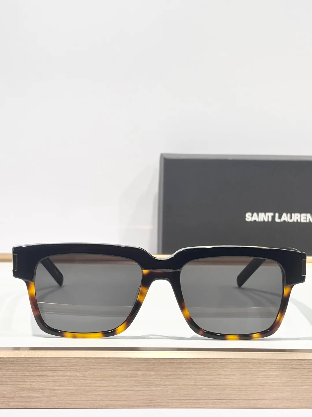 Очки Saint Laurent 822246