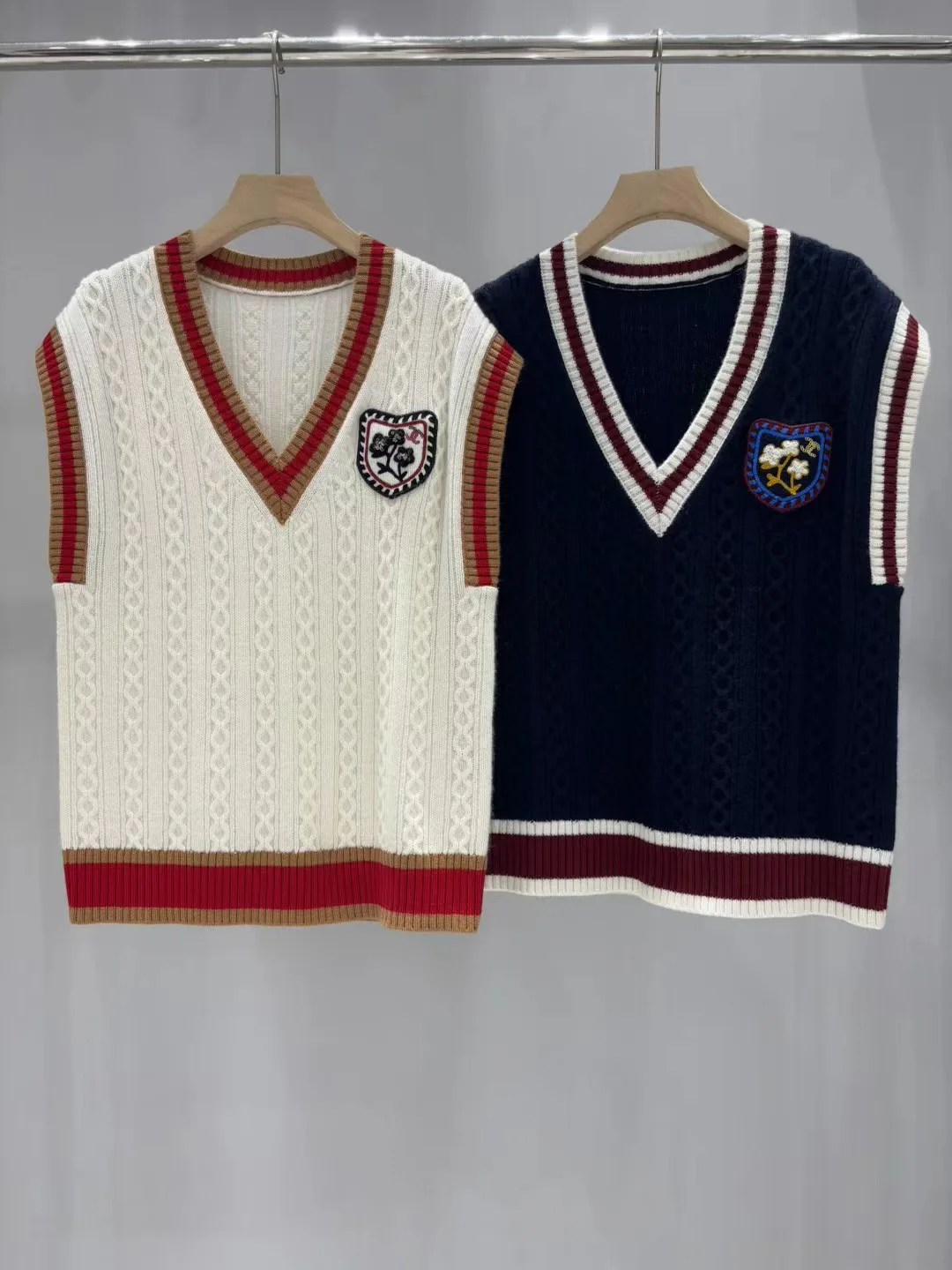 Джемперы И Свитеры Женские Chanel 560125