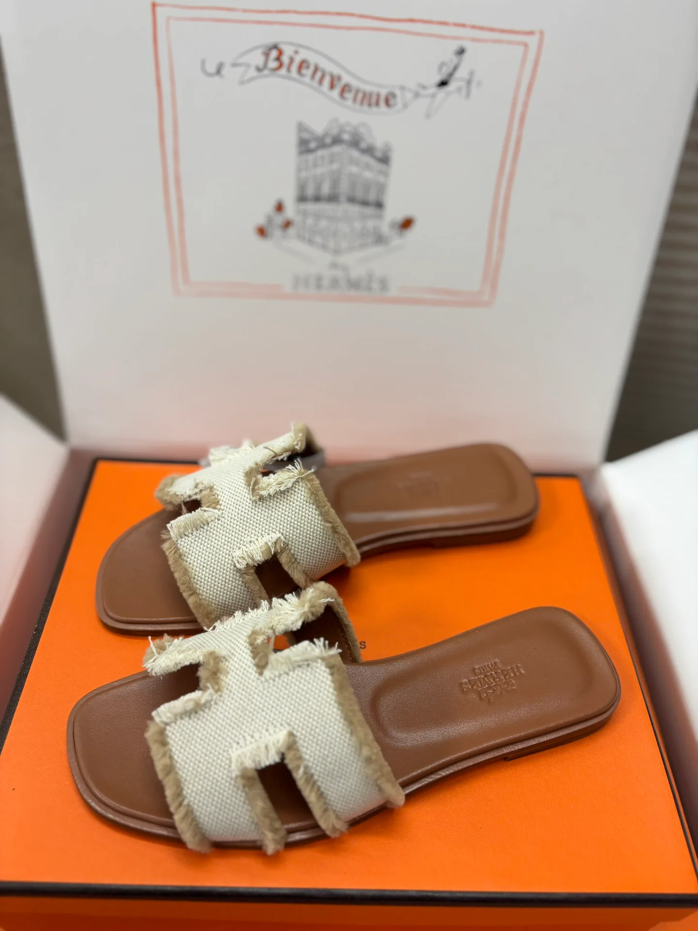 Шлепанцы Женские Hugo Boss 30921