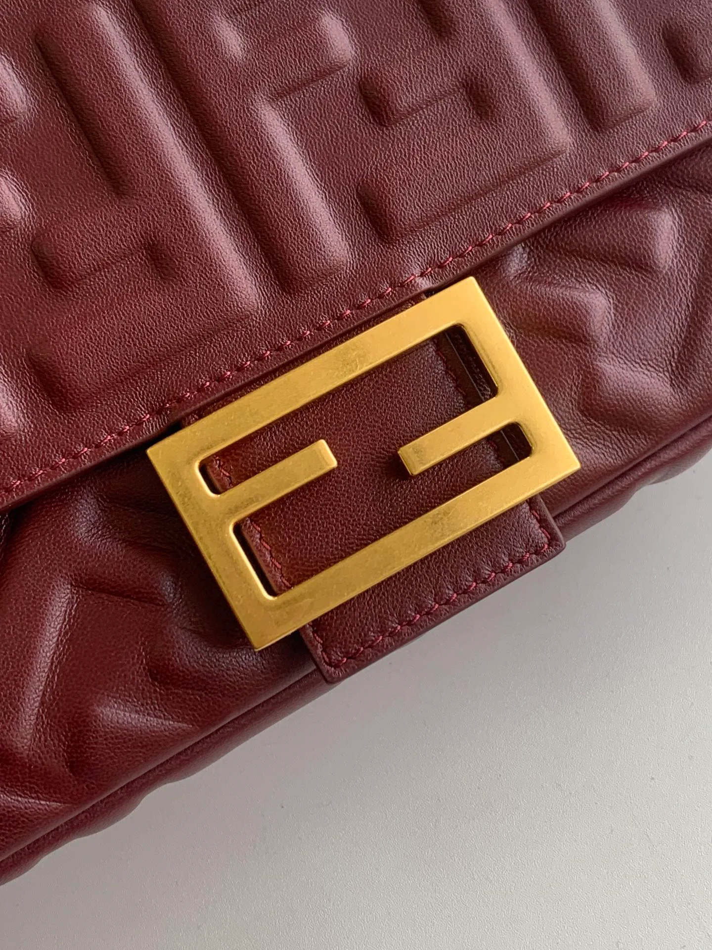 Классические Сумки Женские Fendi 13234579