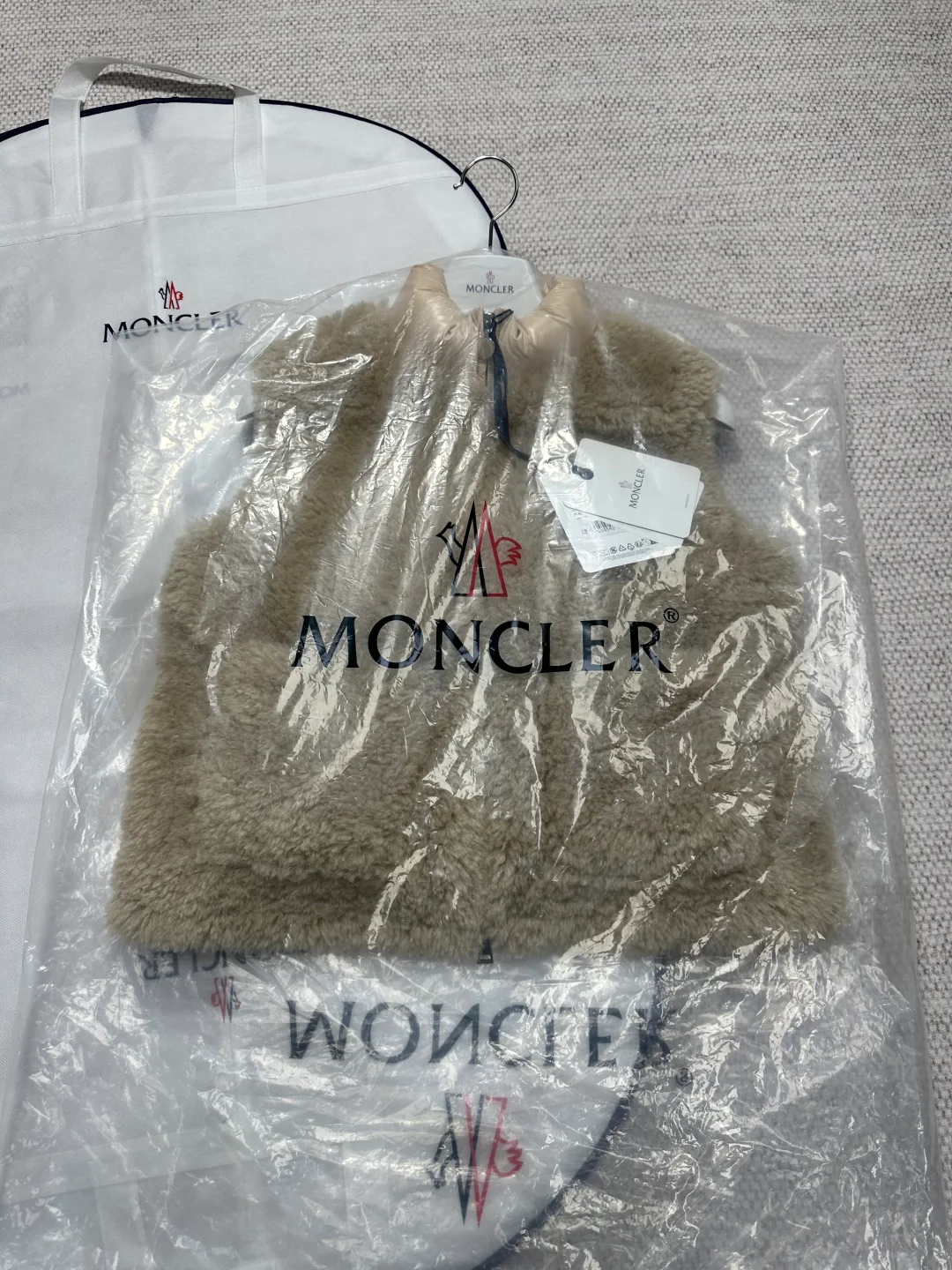 Жилеты Женские Moncler 106611