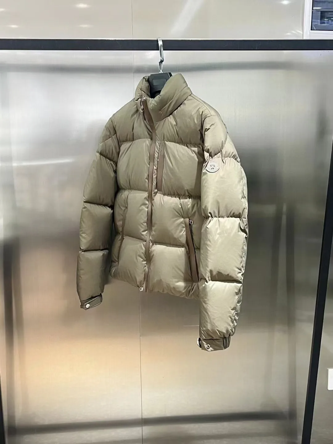 Куртки И Пуховики Женские Moncler 3485