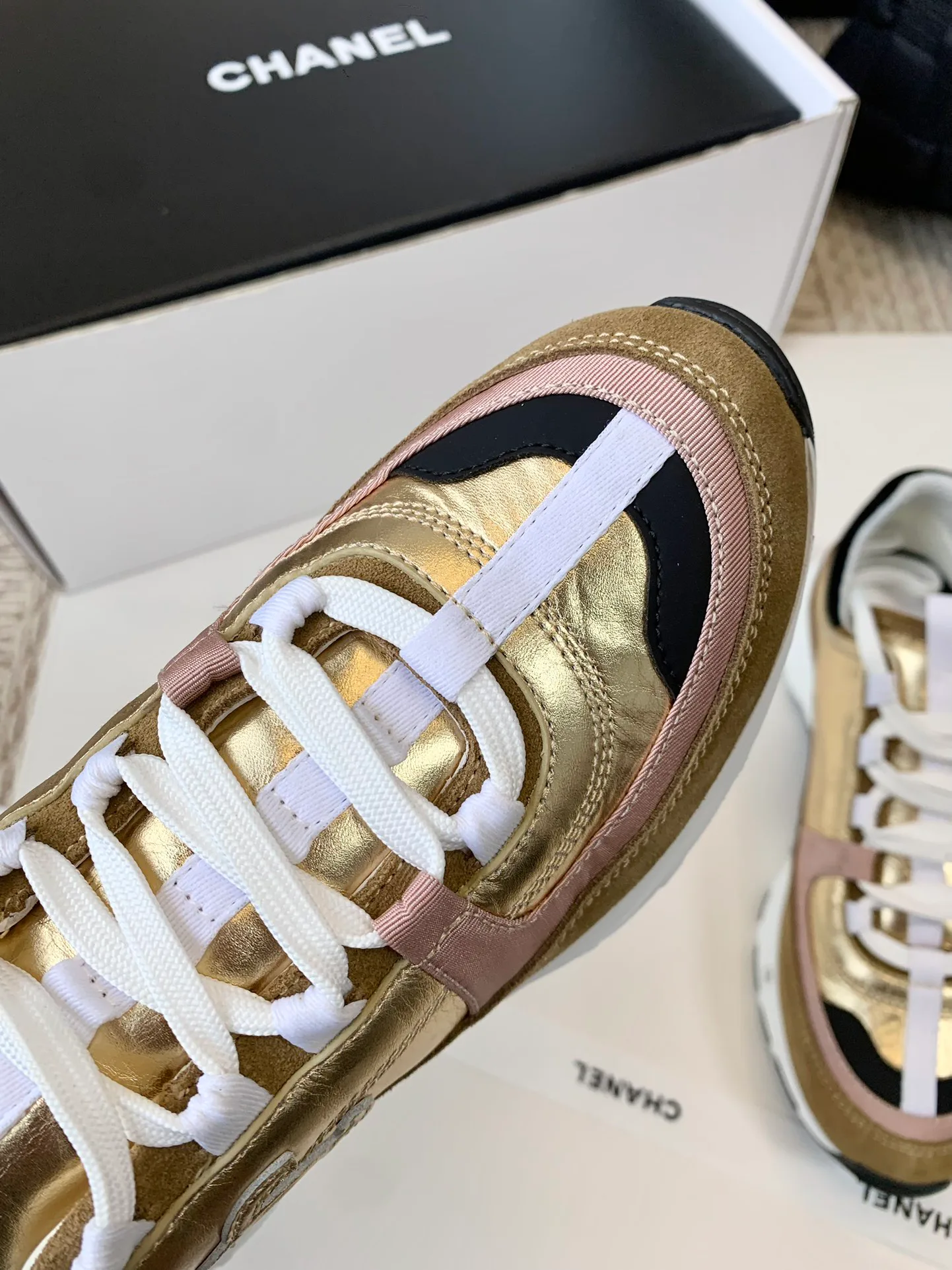 Кроссовки Женские Chanel 10914112