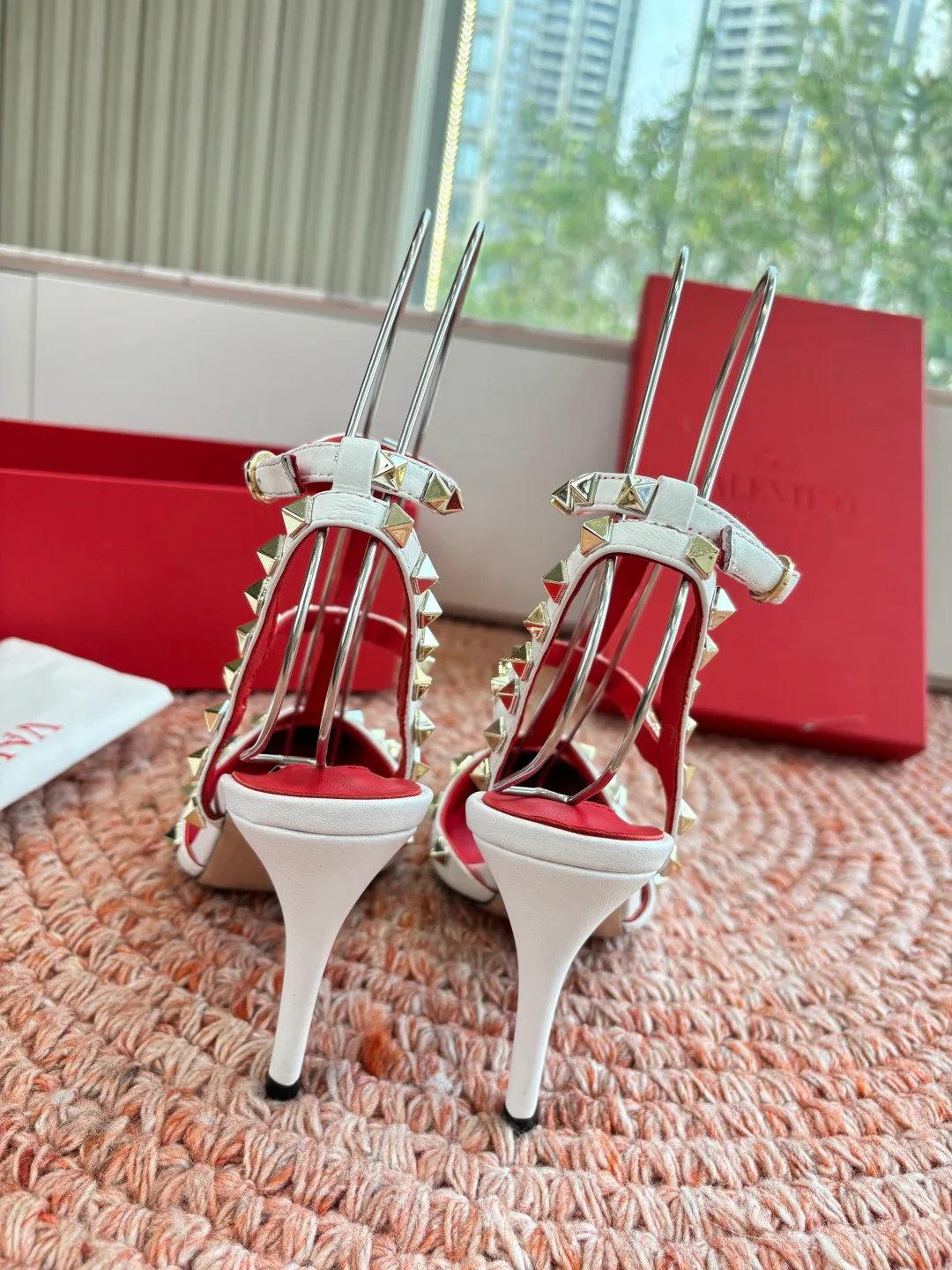 Босоножки Женские Valentino 11479963