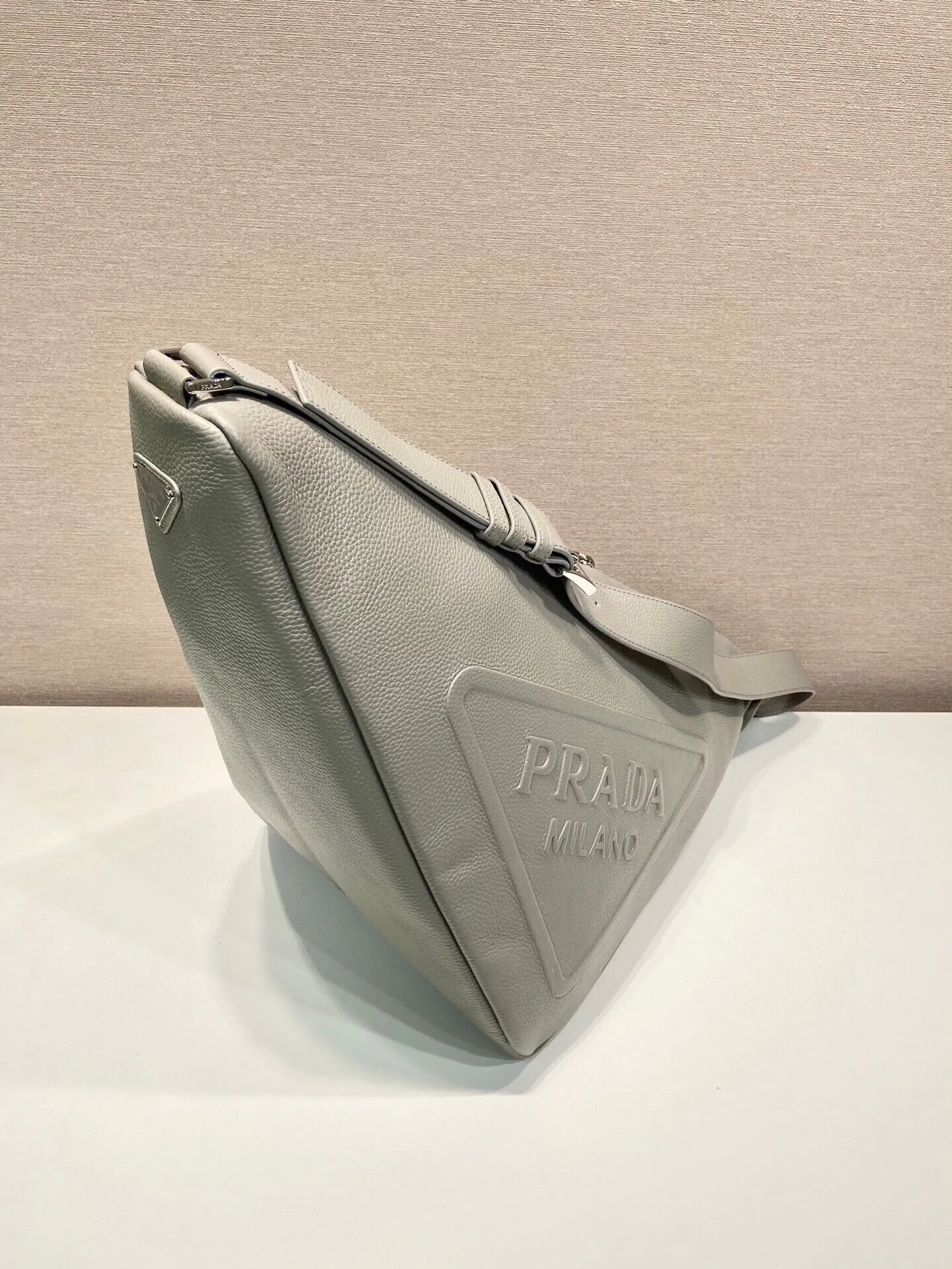 Сумки На Ремне Женские Prada 11409623