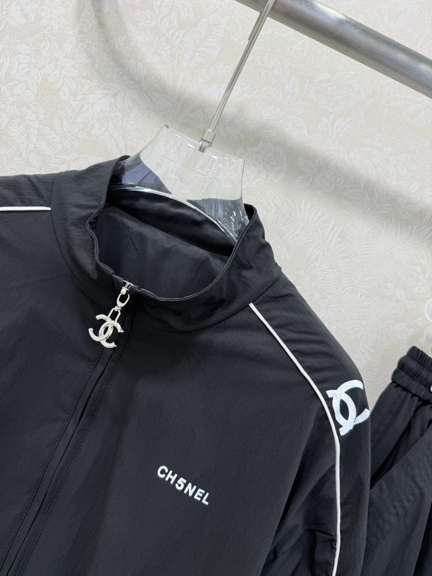 Костюмы Женские Chanel 10268036