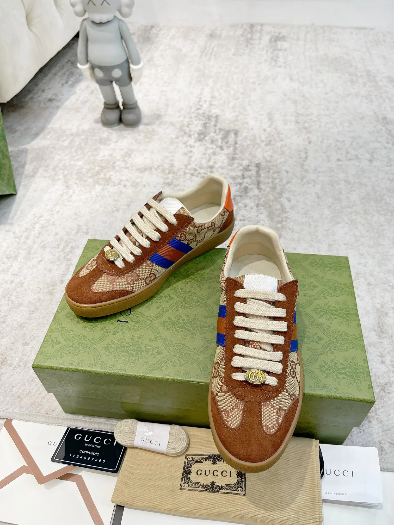 Кроссовки Женские Gucci 18765963