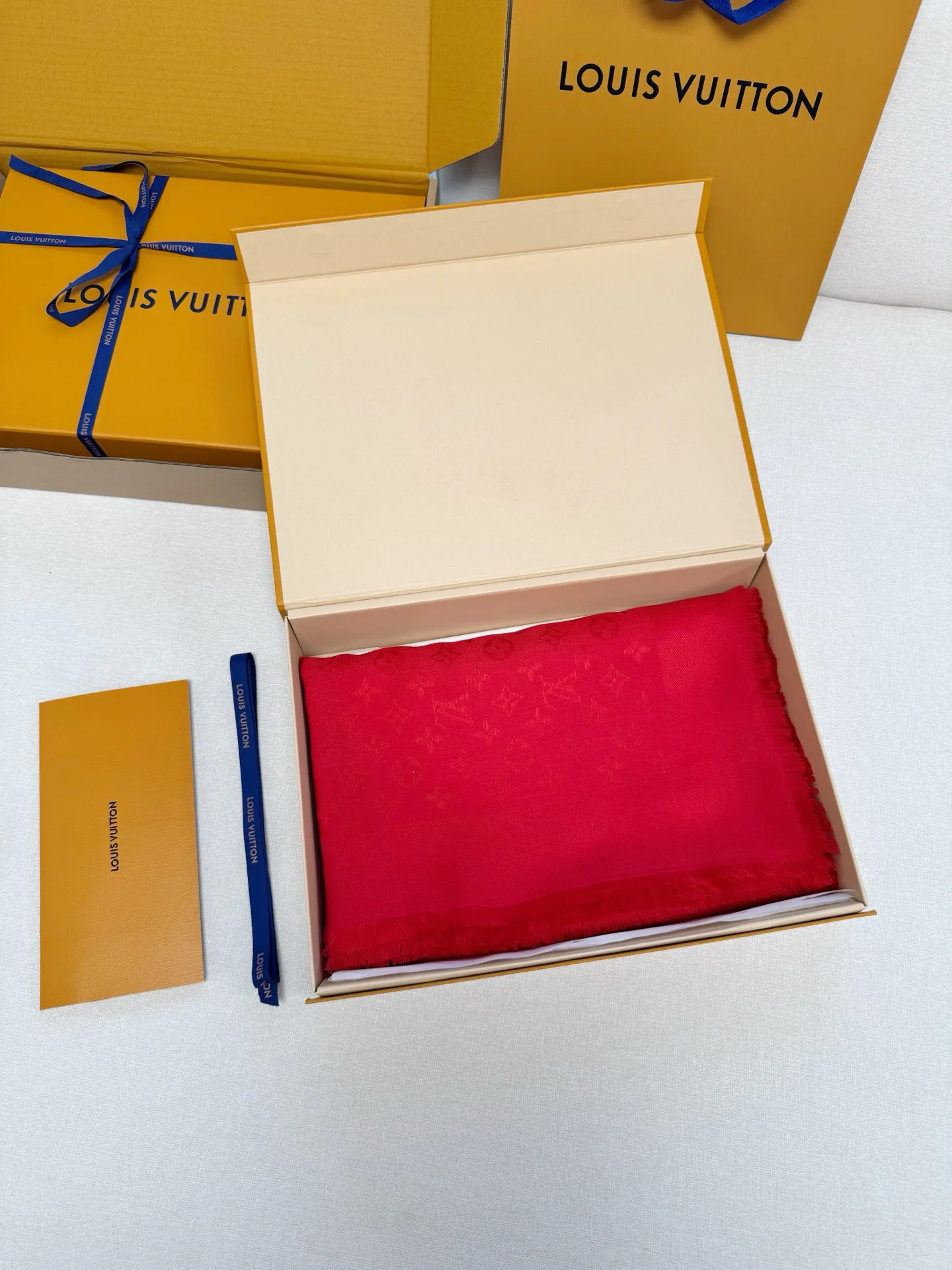 Шарфы Louis Vuitton 437756