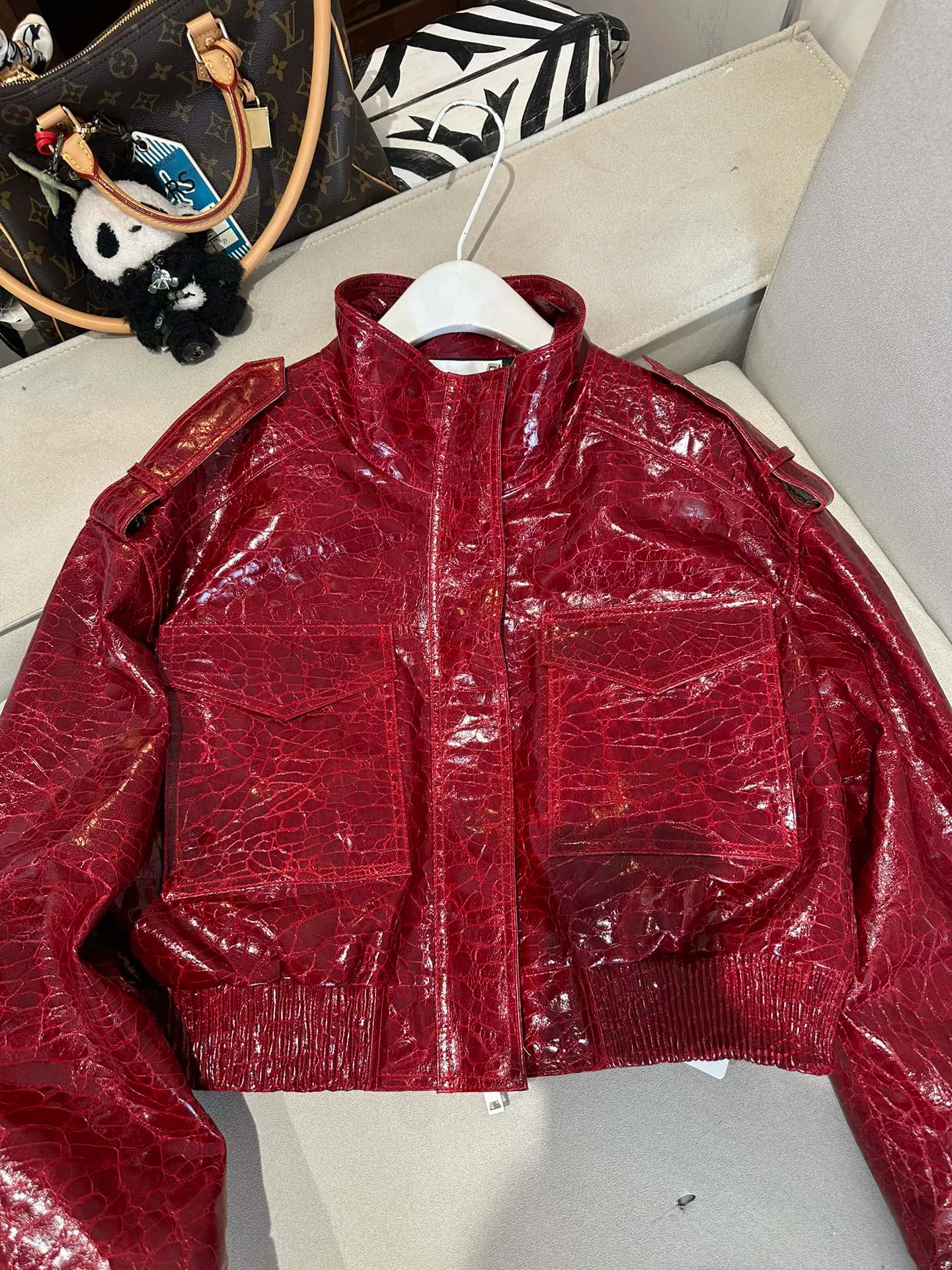 Кожаные Куртки И Дублёнки Женские Saint Laurent 11625051