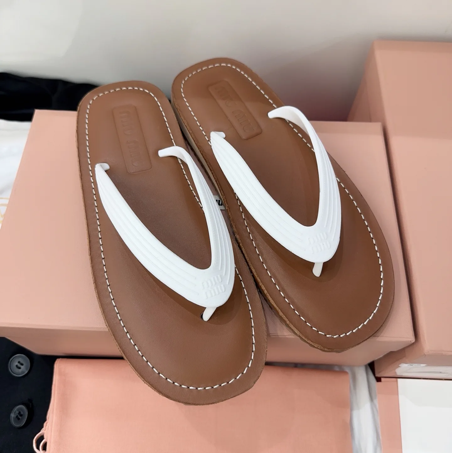 Шлепанцы Женские Miu Miu 12859282