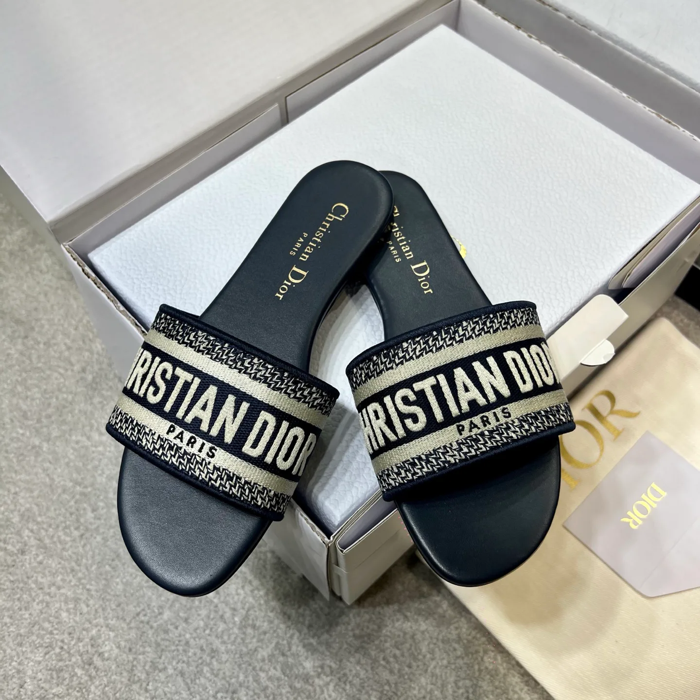 Шлепанцы Женские Christian Dior 13235769
