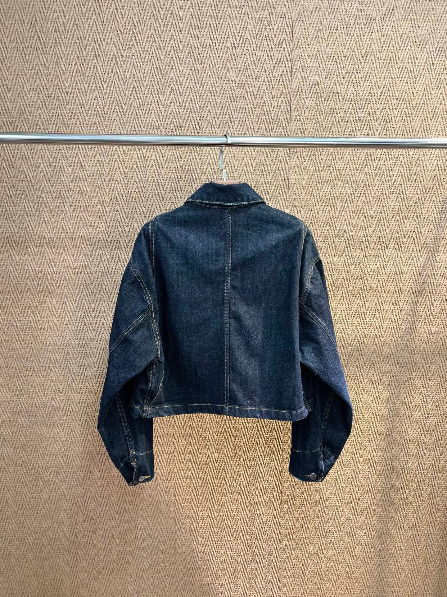 Куртки И Пуховики Женские Prada 18677473