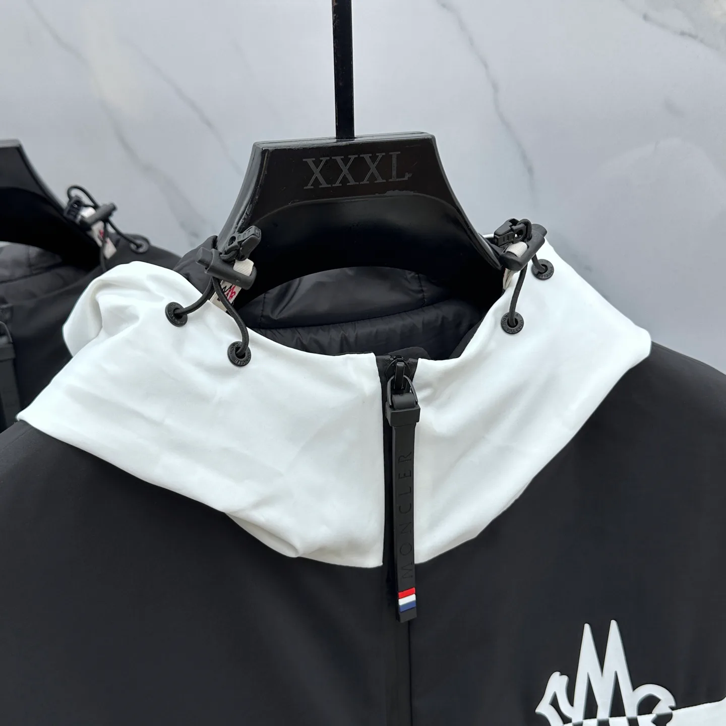 Куртки И Пуховики Мужские Moncler 285140