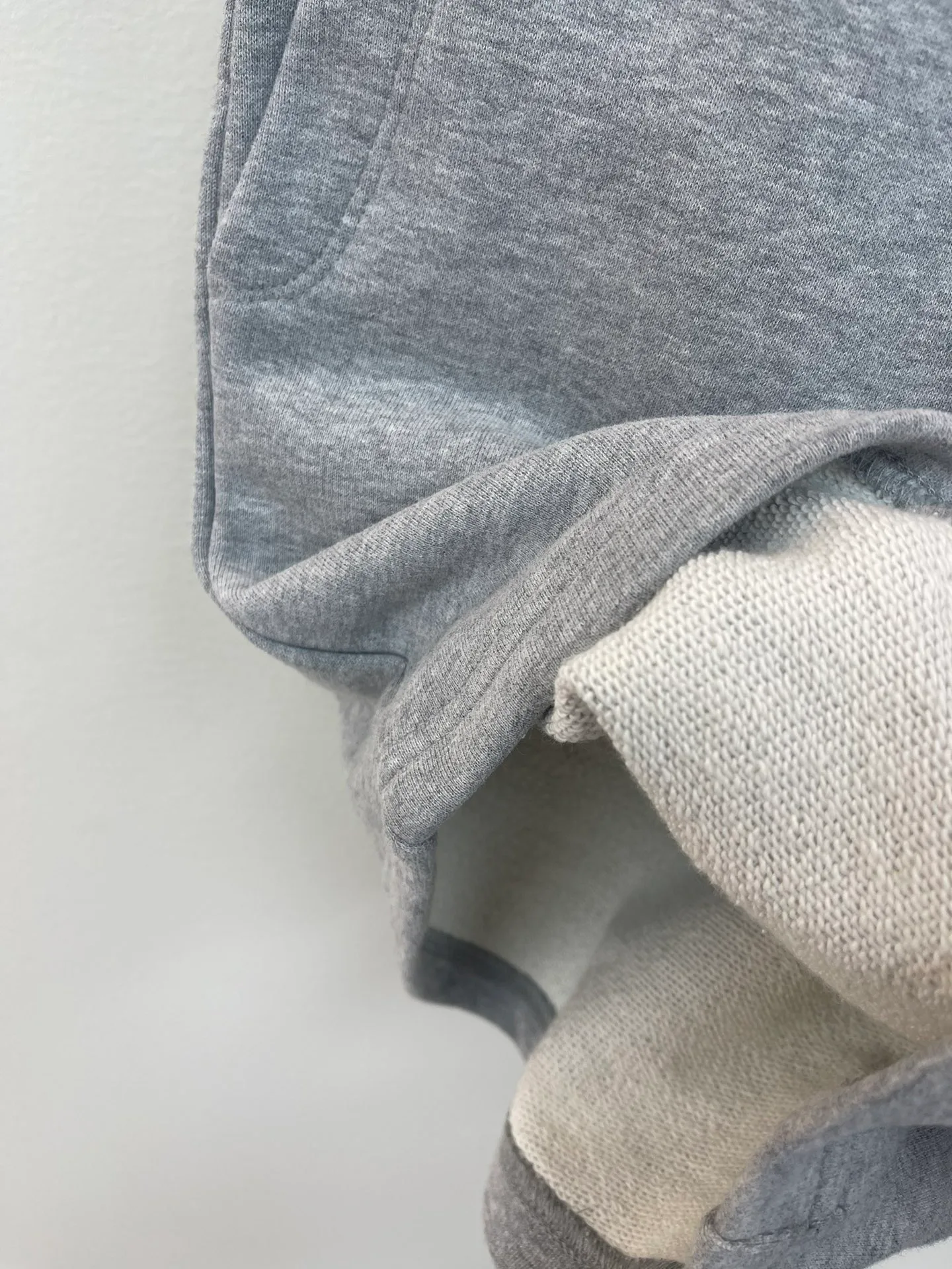 Шорты Женские Miu Miu 23115