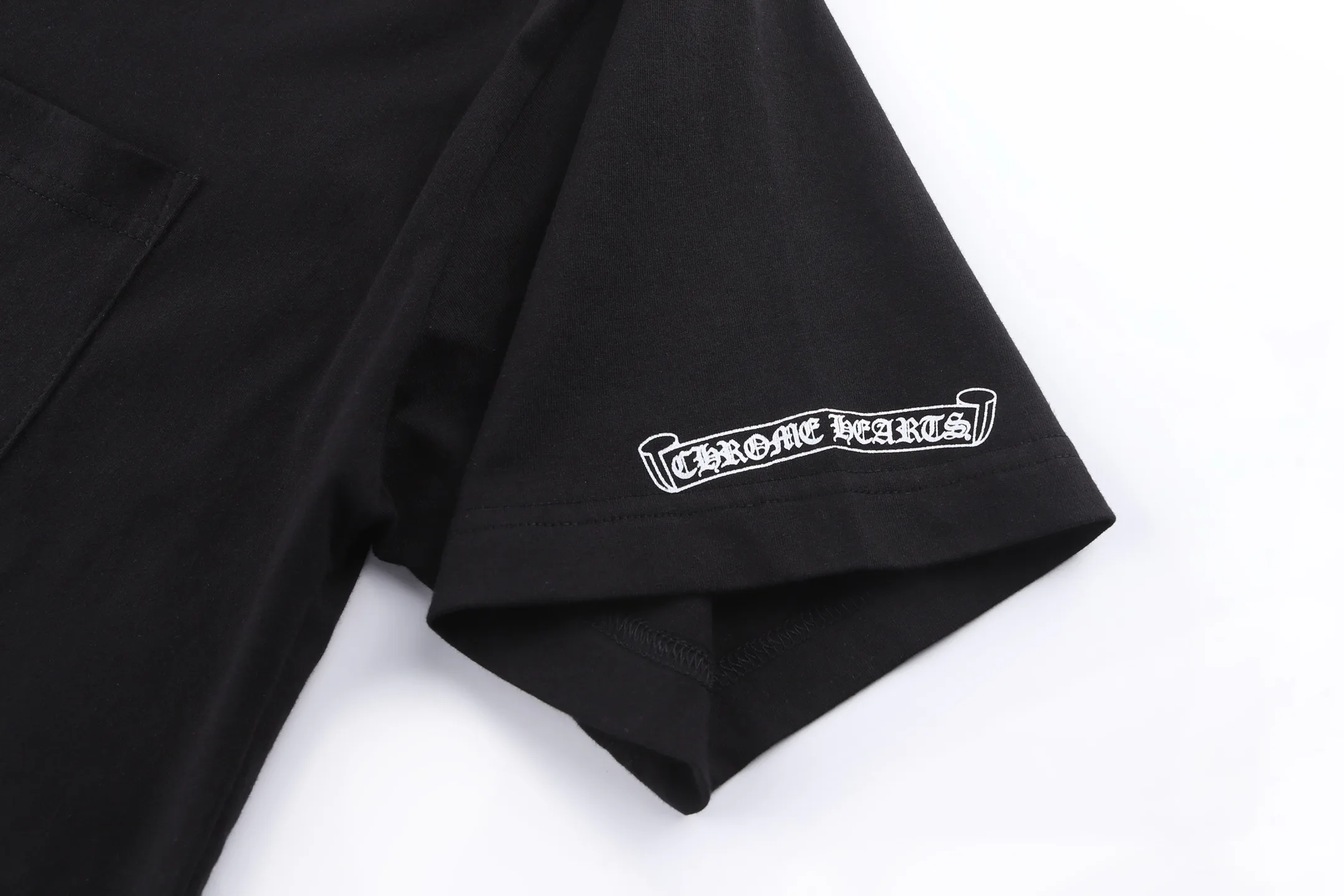 Футболки Женские Chrome Hearts 11482712