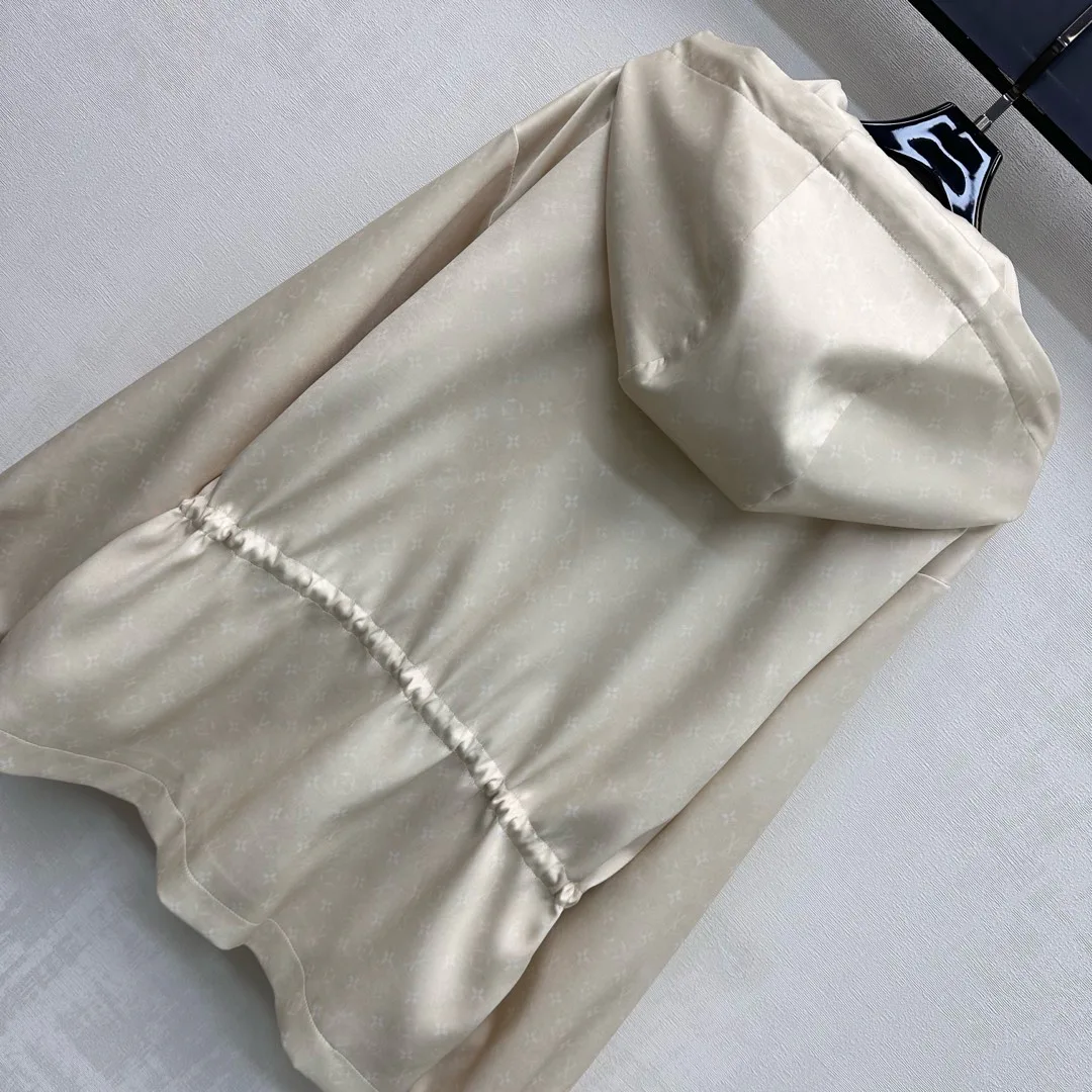 Куртки И Пуховики Женские Louis Vuitton 1692813