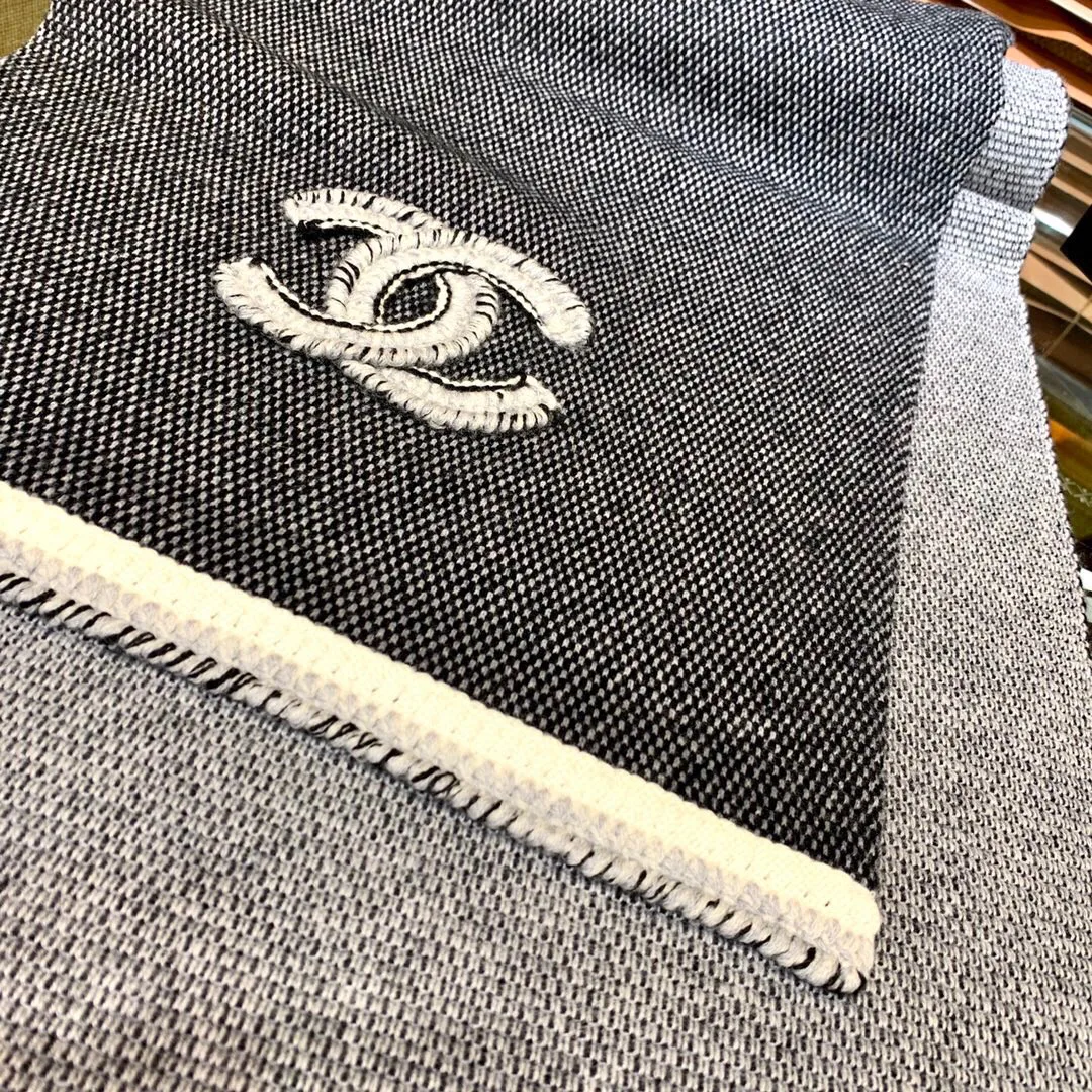 Шарфы Chanel 2478564