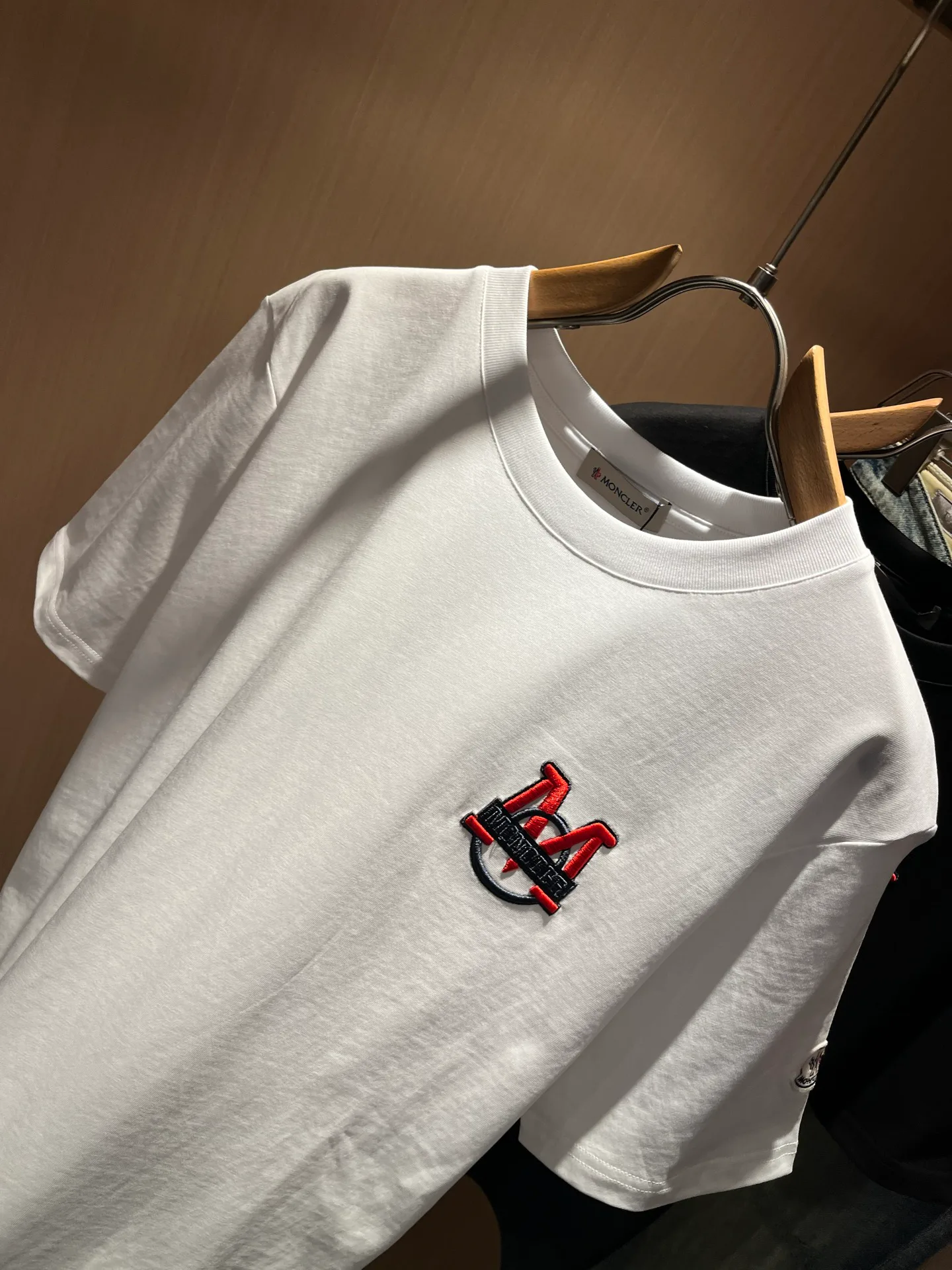 Футболки Женские Moncler 10242316