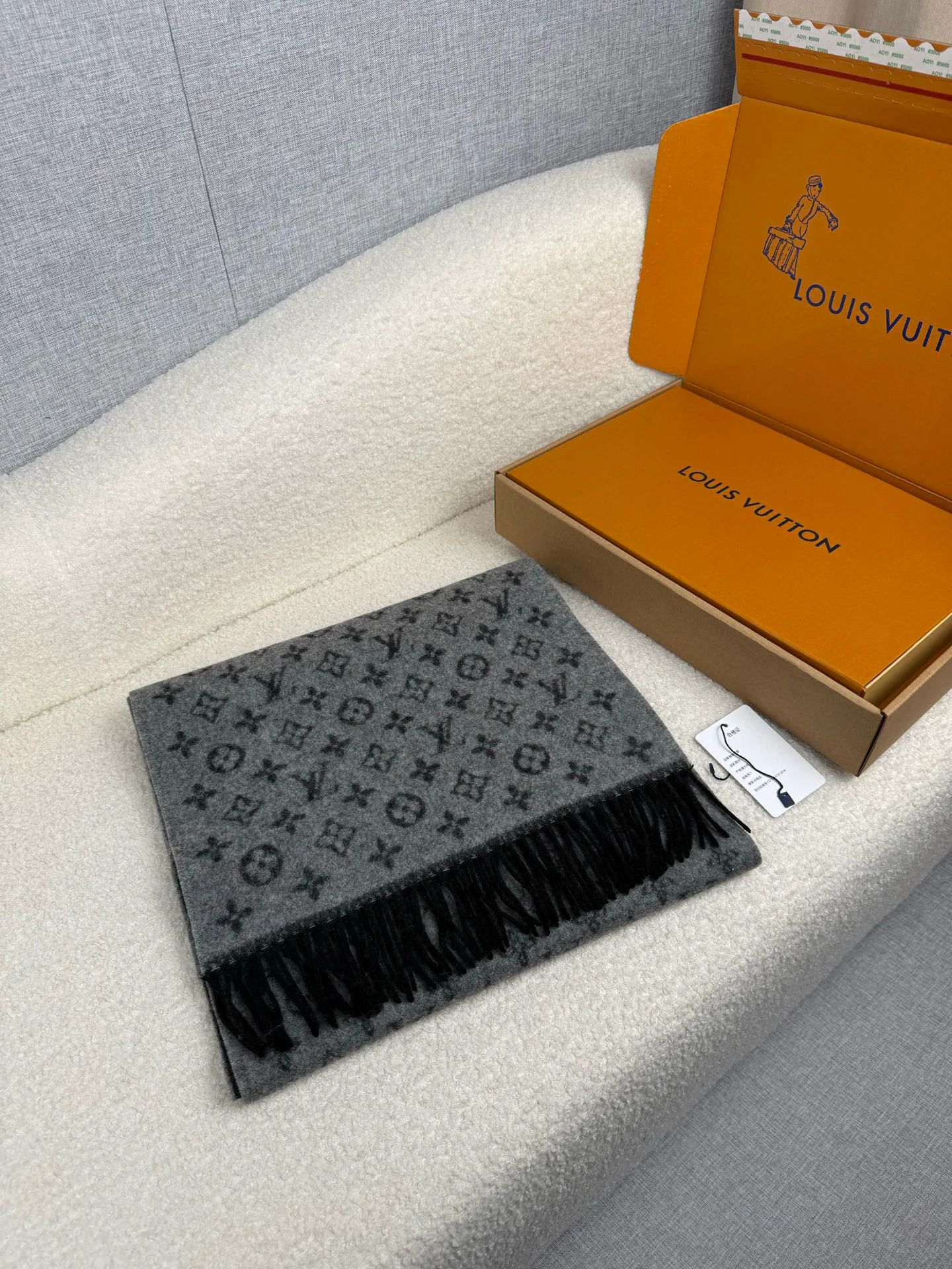 Шарфы Louis Vuitton 692782