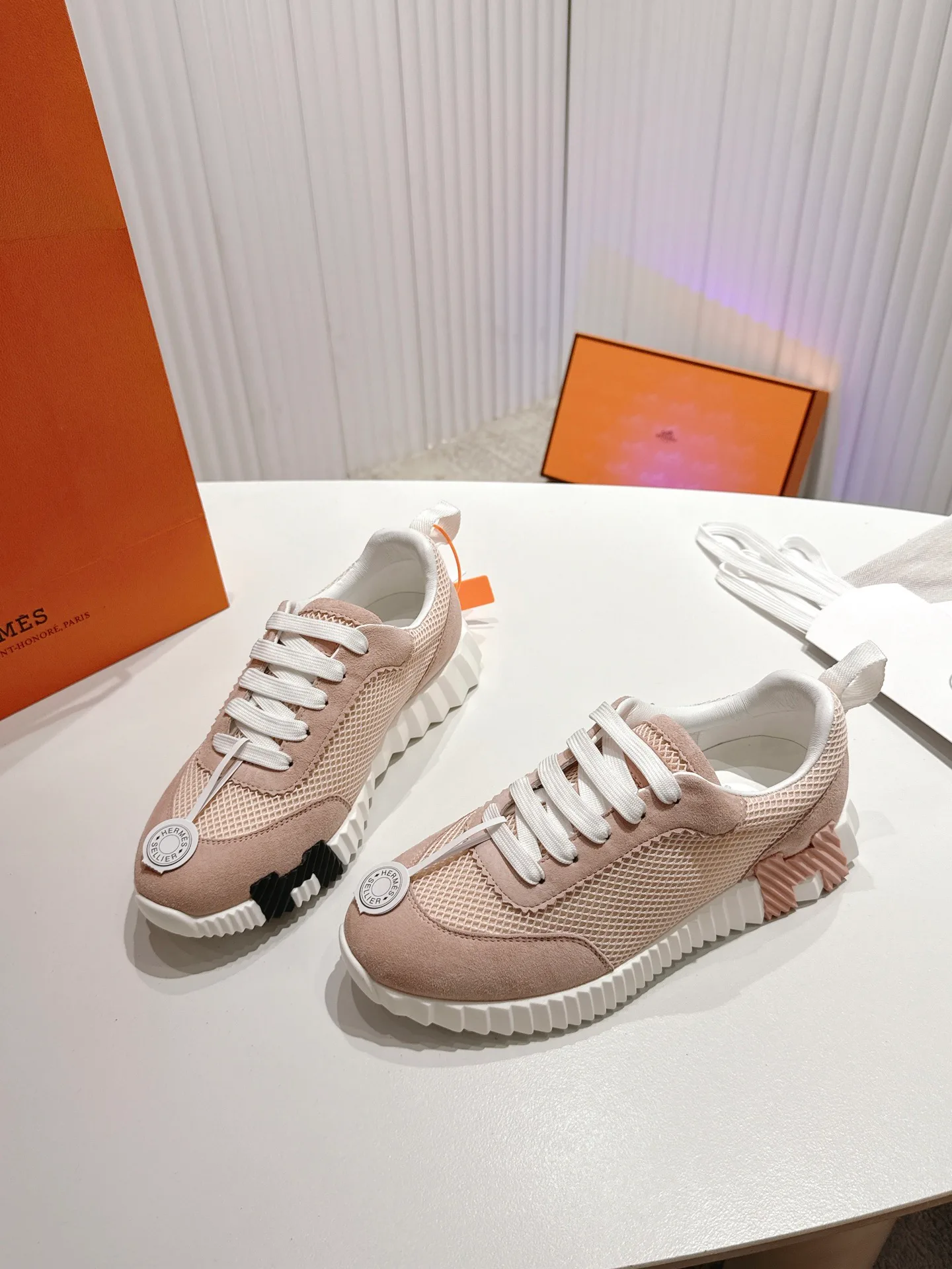 Кроссовки Женские Hermes 1744781