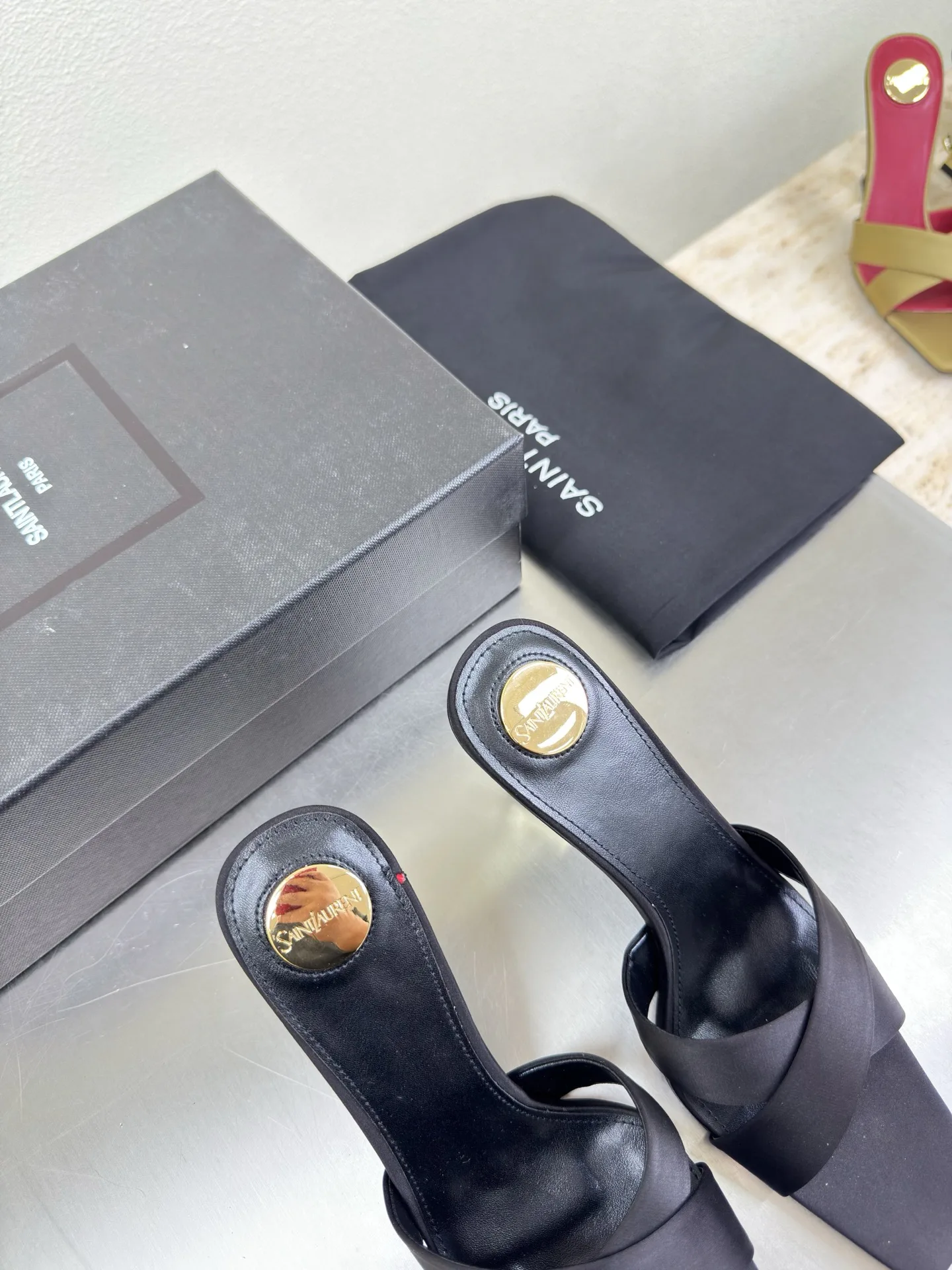 Босоножки Женские Saint Laurent 1693069