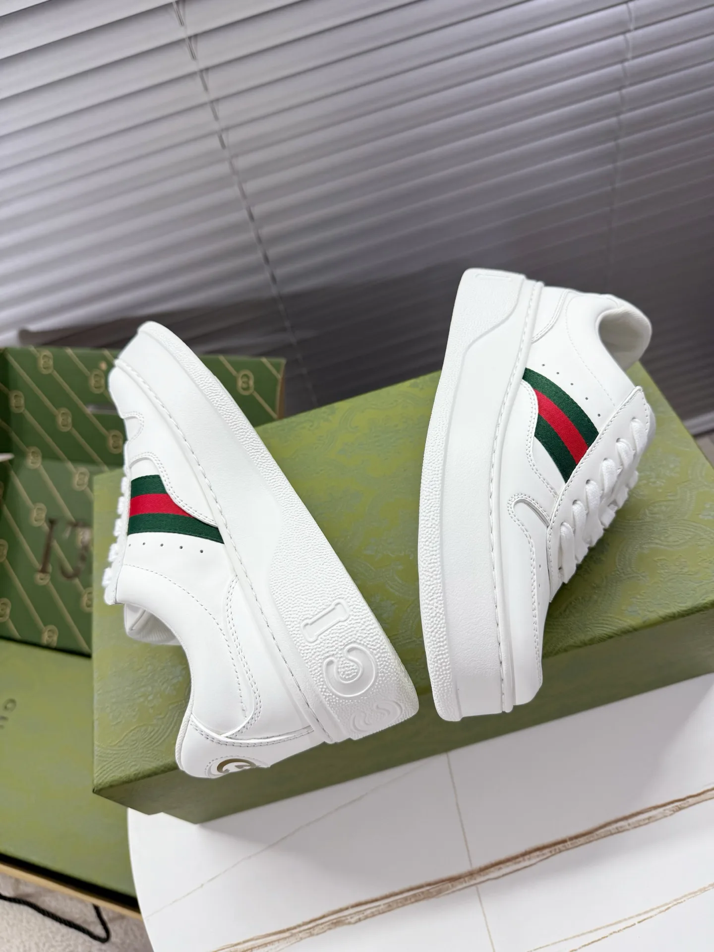 Кеды Женские Gucci 13287301