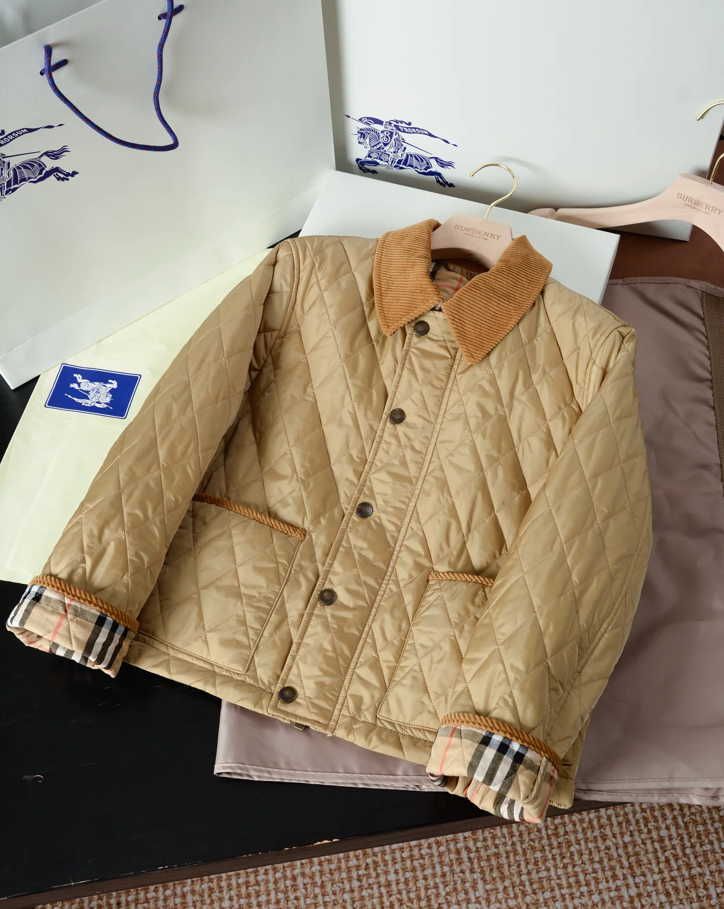 Куртки И Пуховики Женские Burberry 18512998